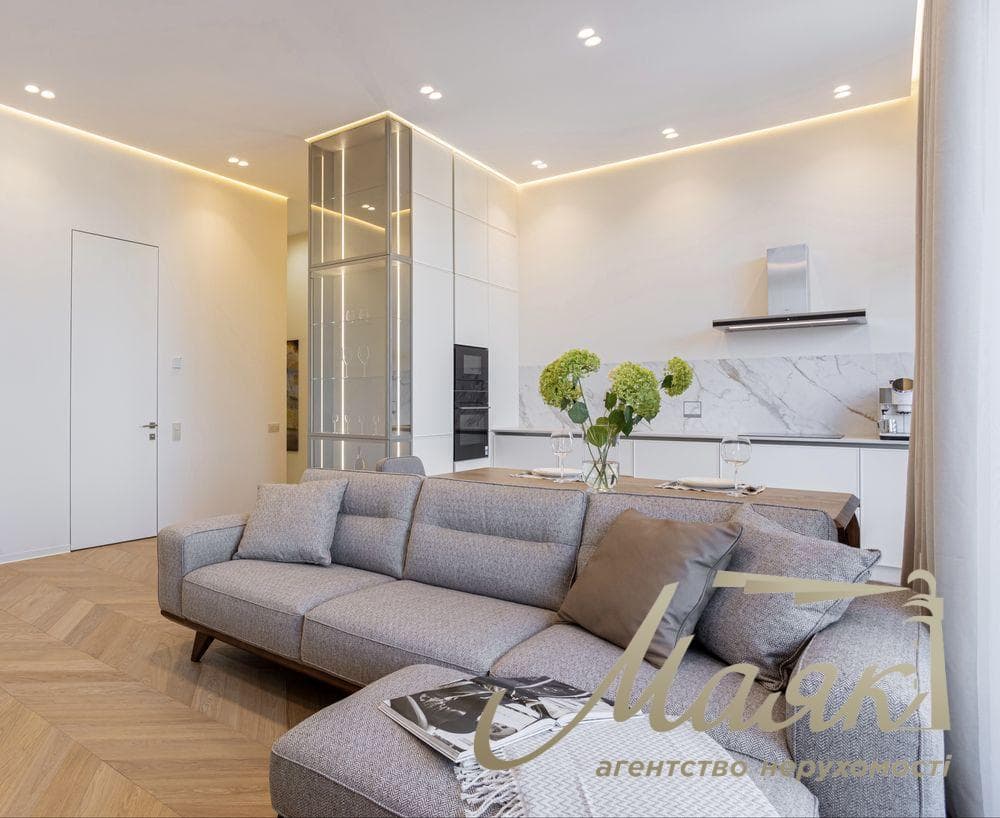 Продаж квартири площею 75 м² з власною терасою у ЖК «52 Перлина» Pechersk Plaza, Печерськ, вул. Михайла Бойчука, 19-А.