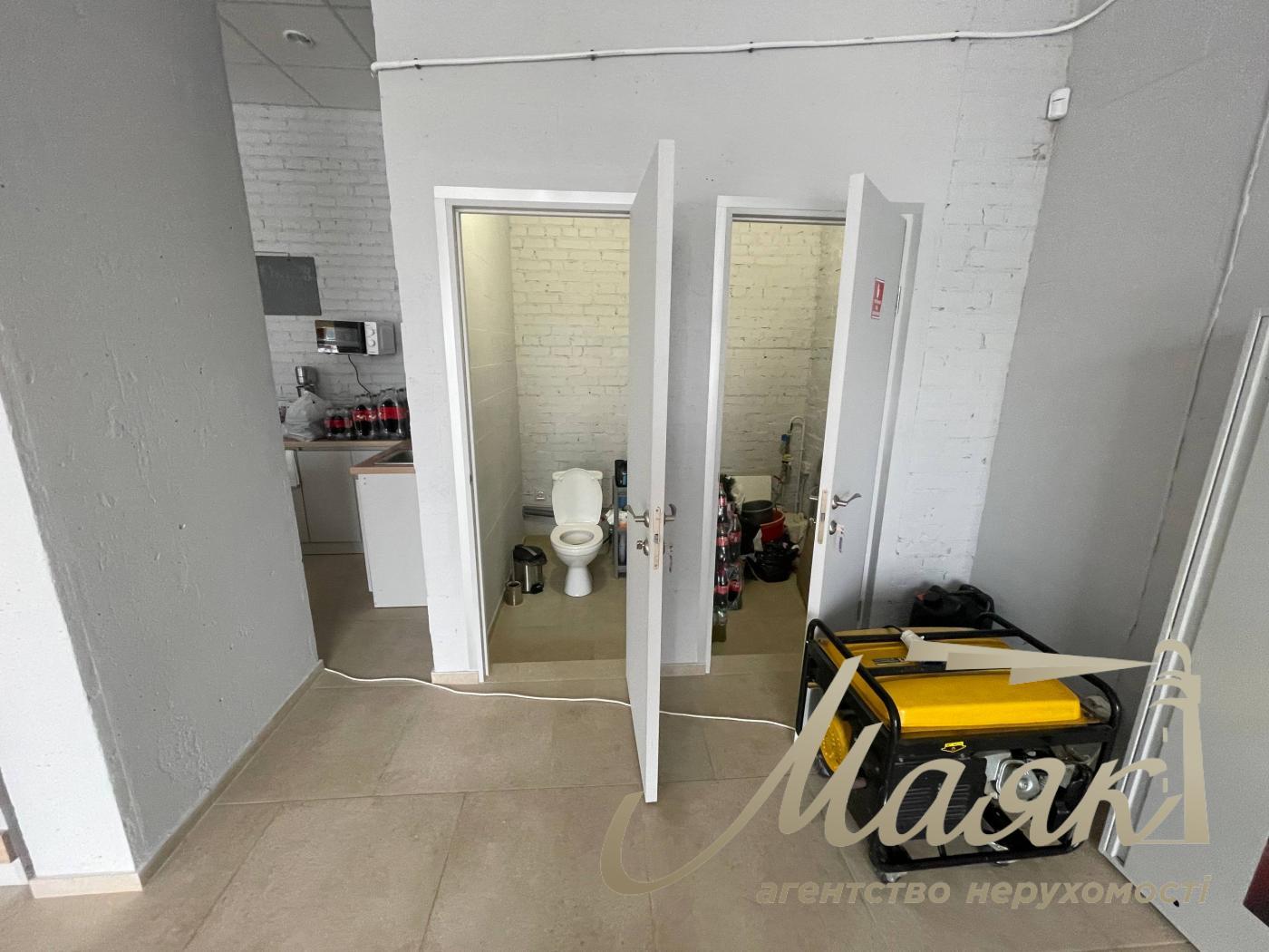 Оренда фасадного приміщення з ремонтом ЖК Варшавський 2 вул. Грекова 2 Поділ