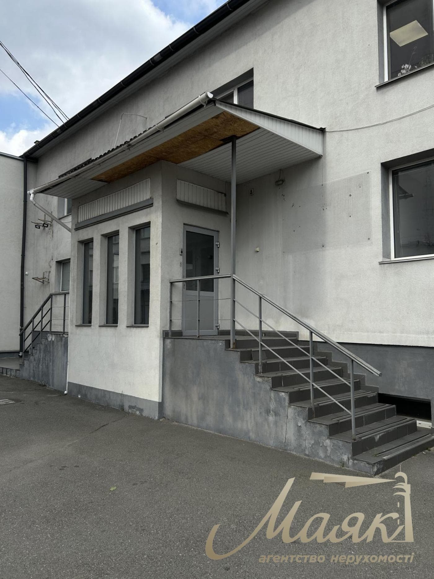 For sale commercial complex Podolskiy district, Kirillovskaya str.