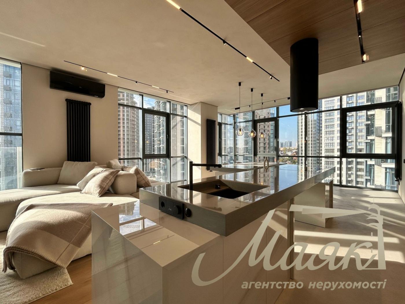 Sale of 2-room apartment residential complex Novopecherskie Lipki, Dragomirova st.