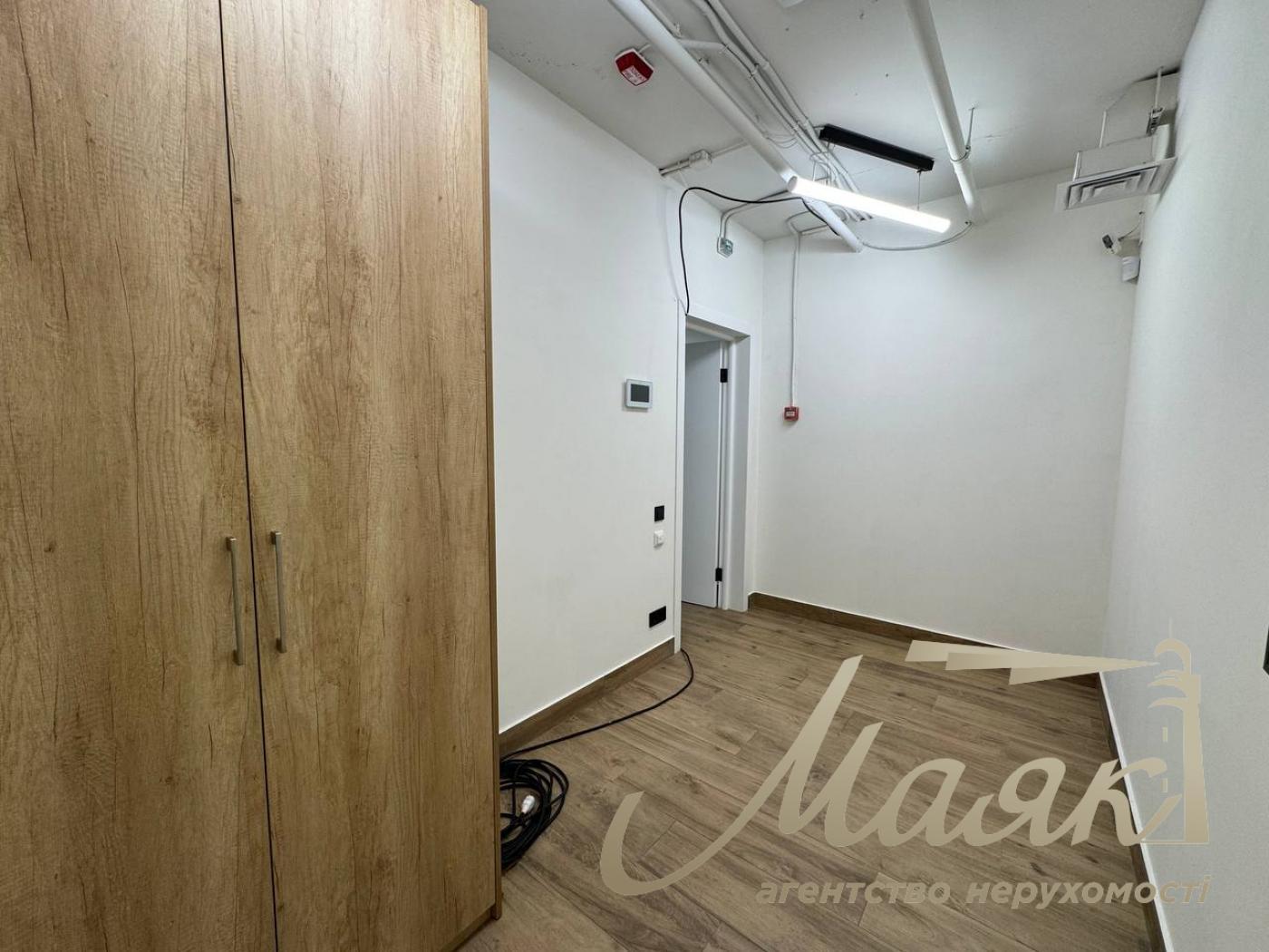 Оренда комерції 90м2, ЖК Севен.