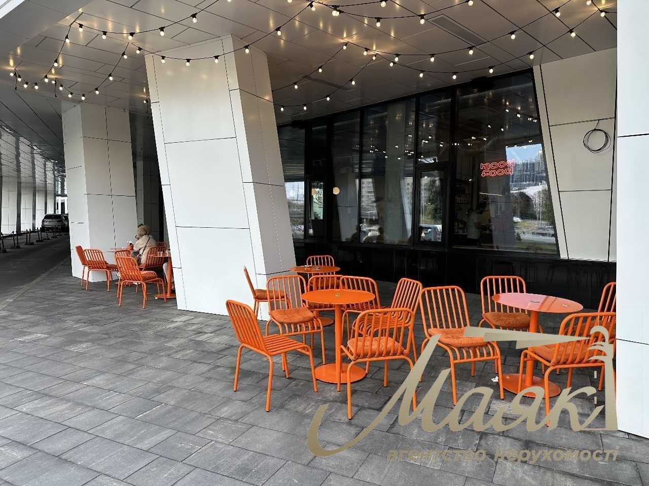 Аренда фасада 120м2 ЖК Манхеттен Сити, КПИ