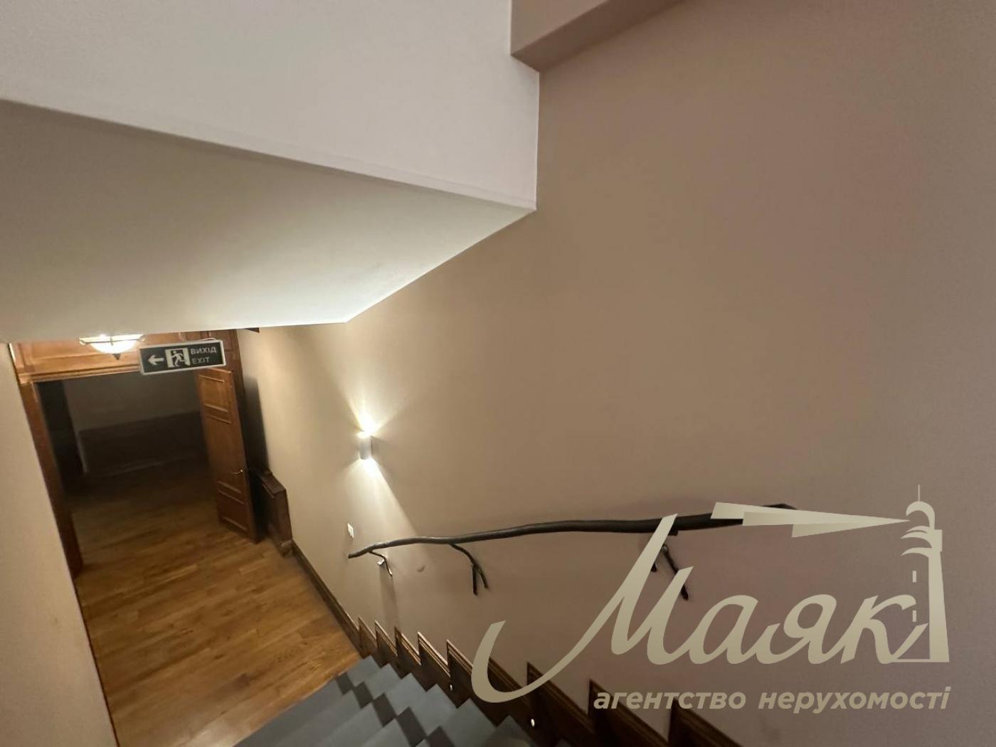 Rent of premises for a restaurant on Almazova St. 12, Pechersk