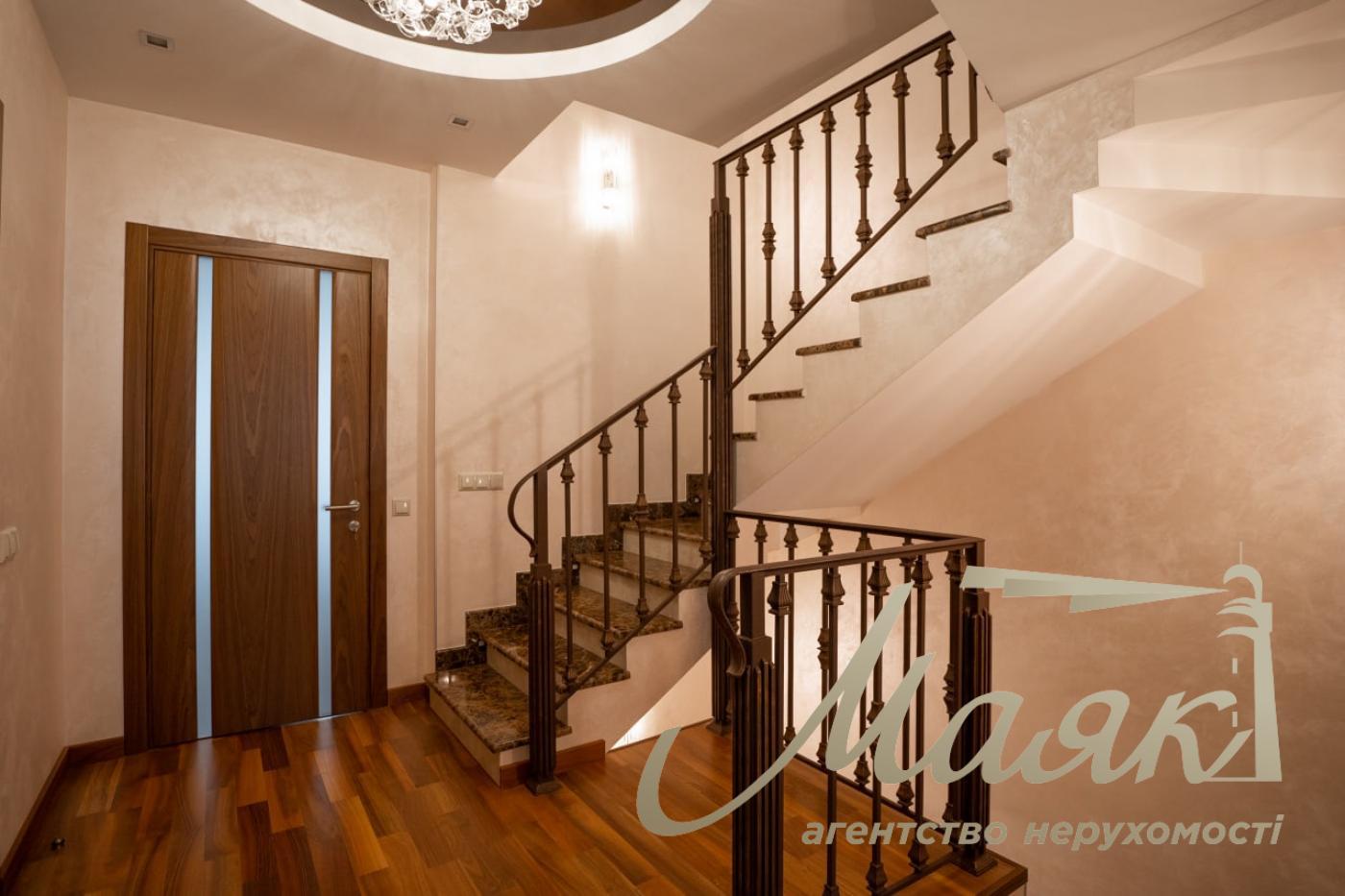 Продаж будинку/таунхауса 200м2 Оболонь, Київ