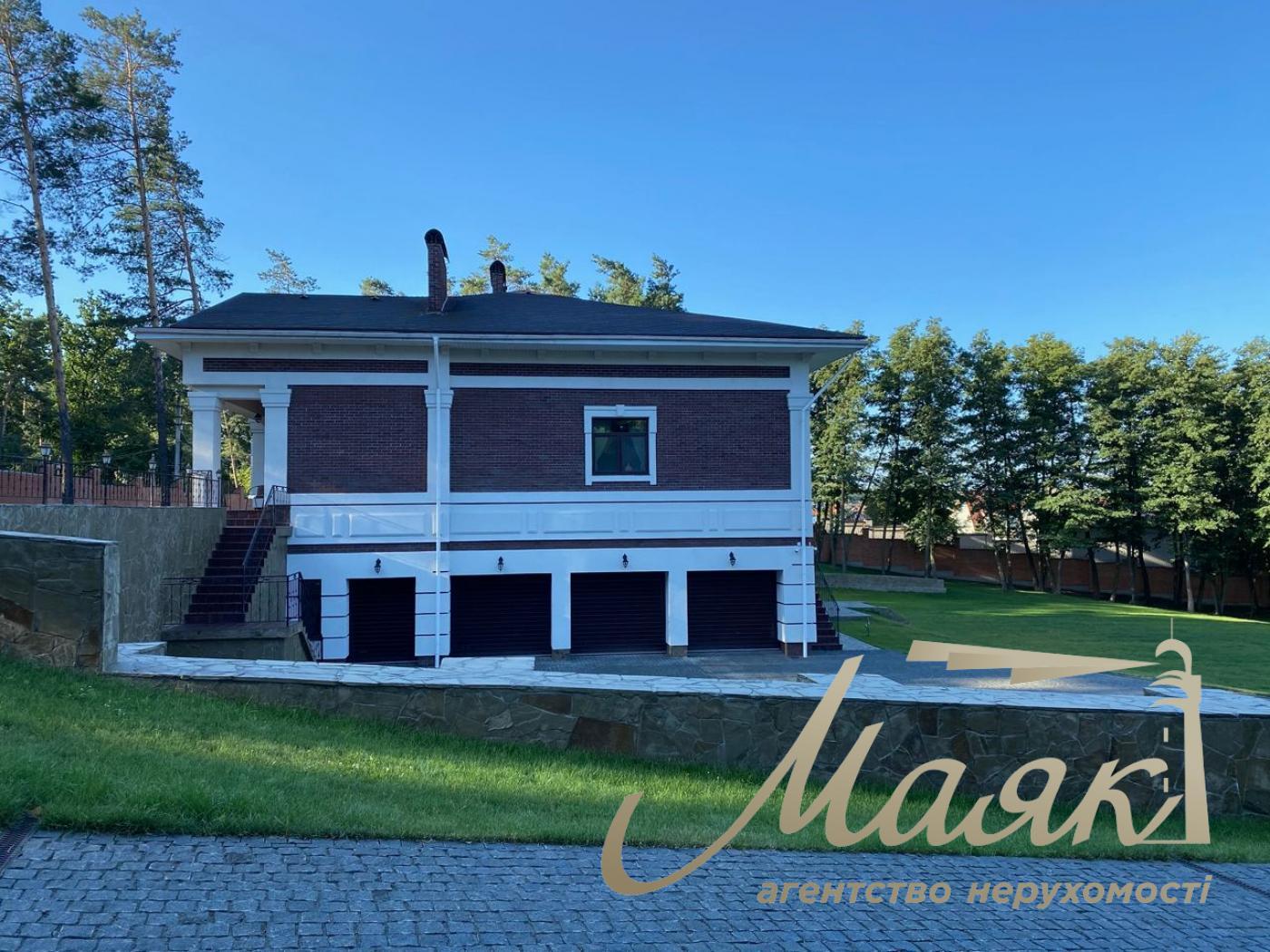 House for sale 1000 m2 Gostomel