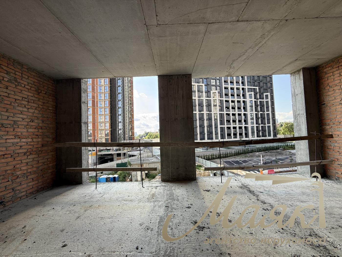 Apartment for sale 108 m2 in LCD Novopecherskie Lipki Dragomirova 7 turn