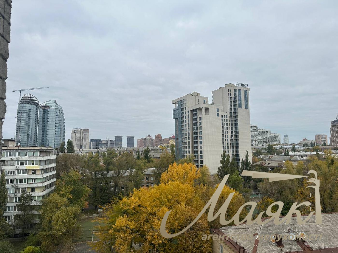 Оренда офісу 914м2 по вул.Міхновського, Звіринецька