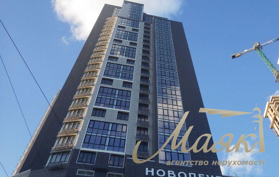 For sale 3-room apartment, 128 m2, in residential complex "Novopecherska Vezha"