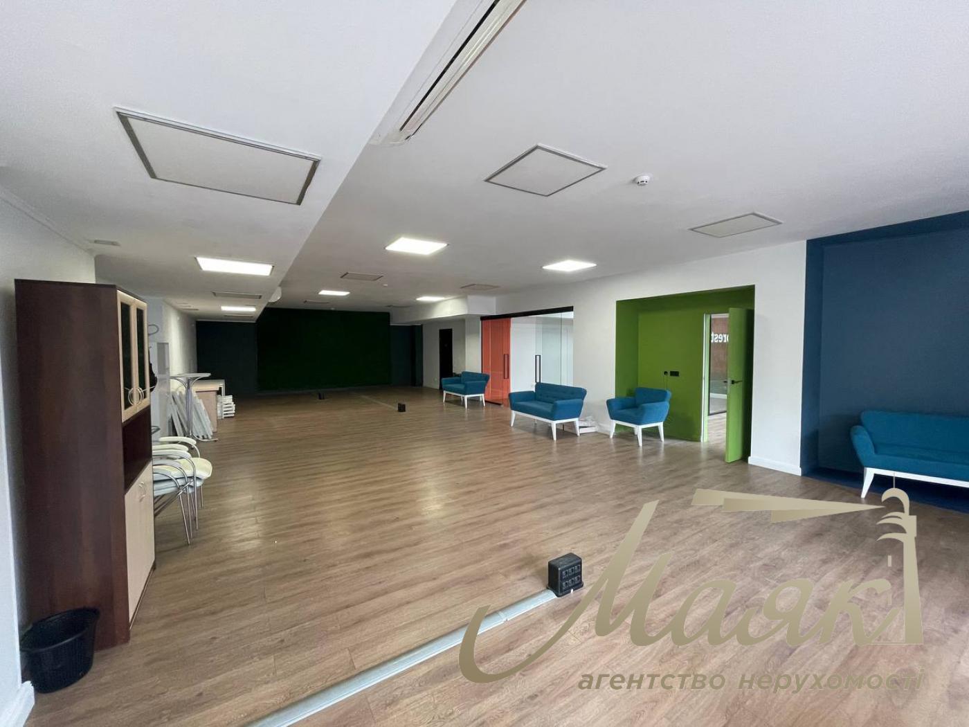 Оренда офісу 270м2 у центрі міста, вул. Скоропадського