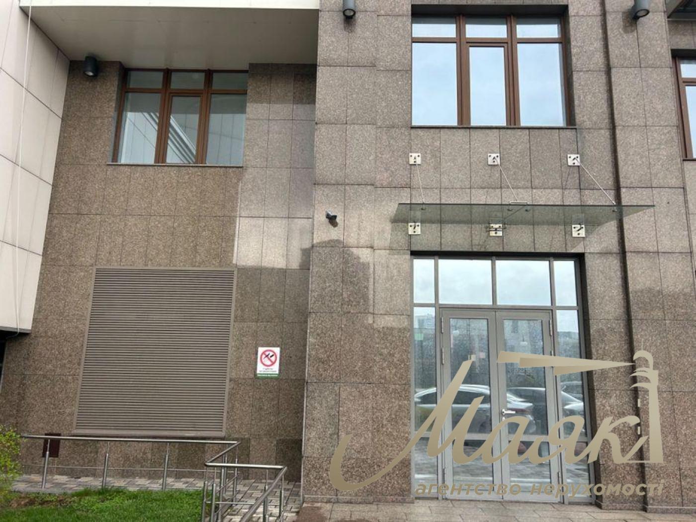 Оренда фасадного приміщення ЖК Новопечерські Липки, вул. Драгомирова (Верхогляда)