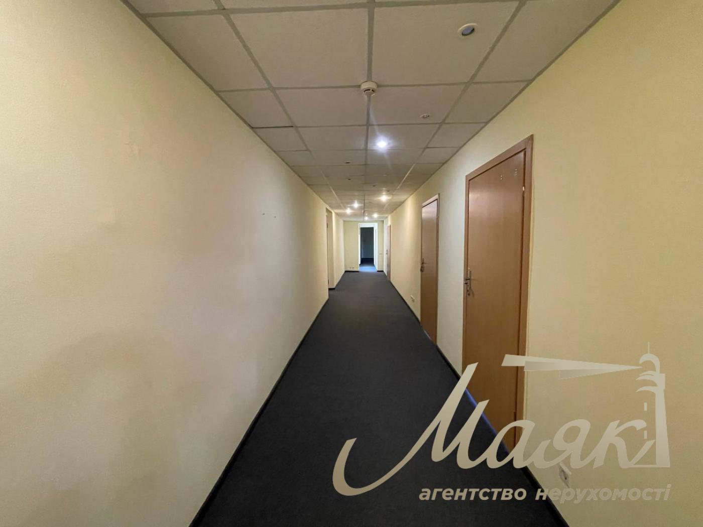 Аренда офисного помещения 230м2 в центре, Лукьяновка