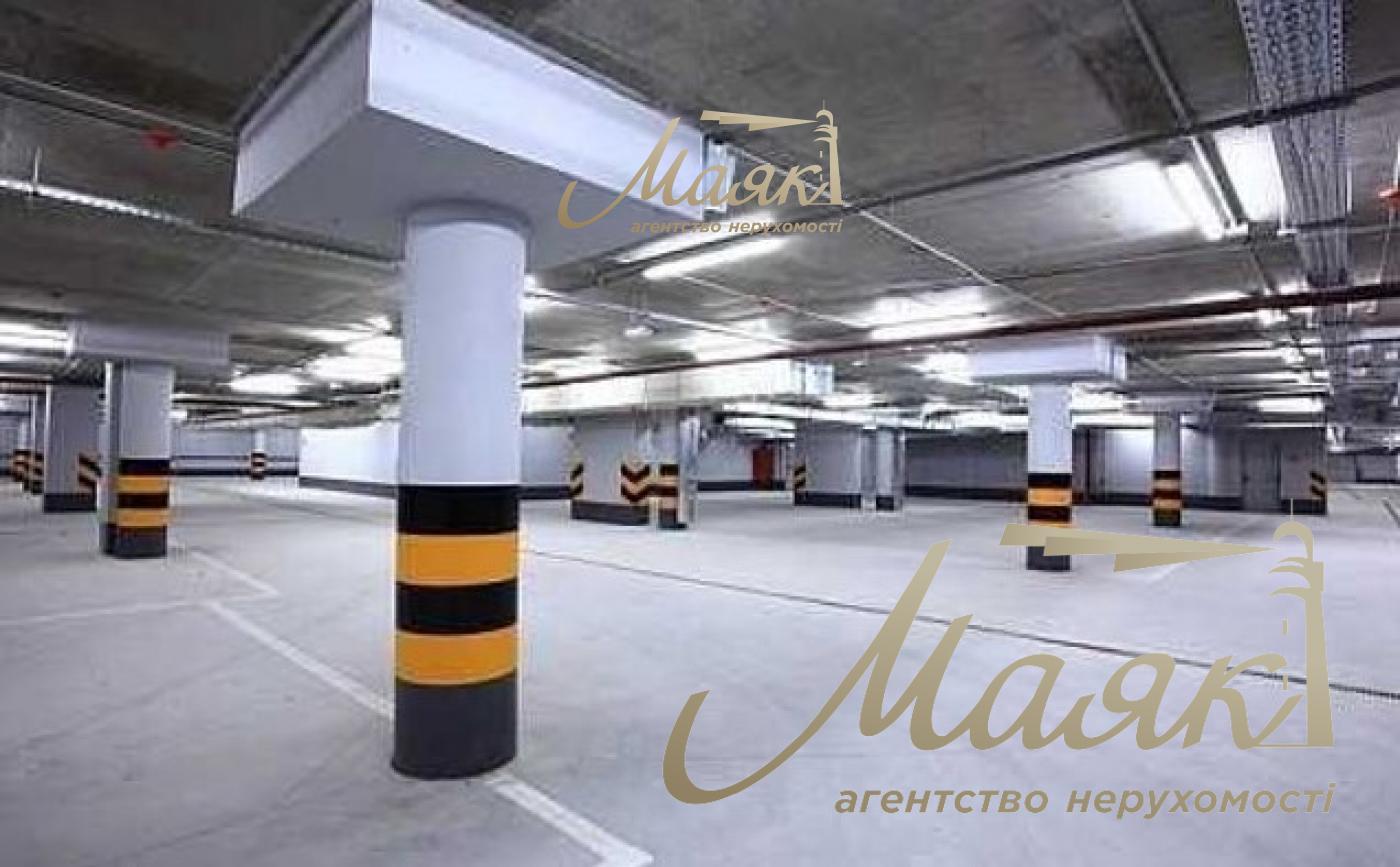 Parking for rent in the residential complex Novopecherskie Lipki, Dragomirova/Verkhoglyada st. 17B, Pechersk, Kyiv