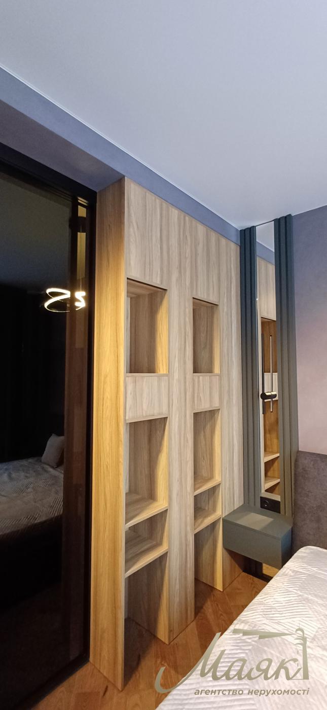 Sale of 1-room apartment 46 m2 with a terrace in the residential complex Delmar, Dragomirova st.