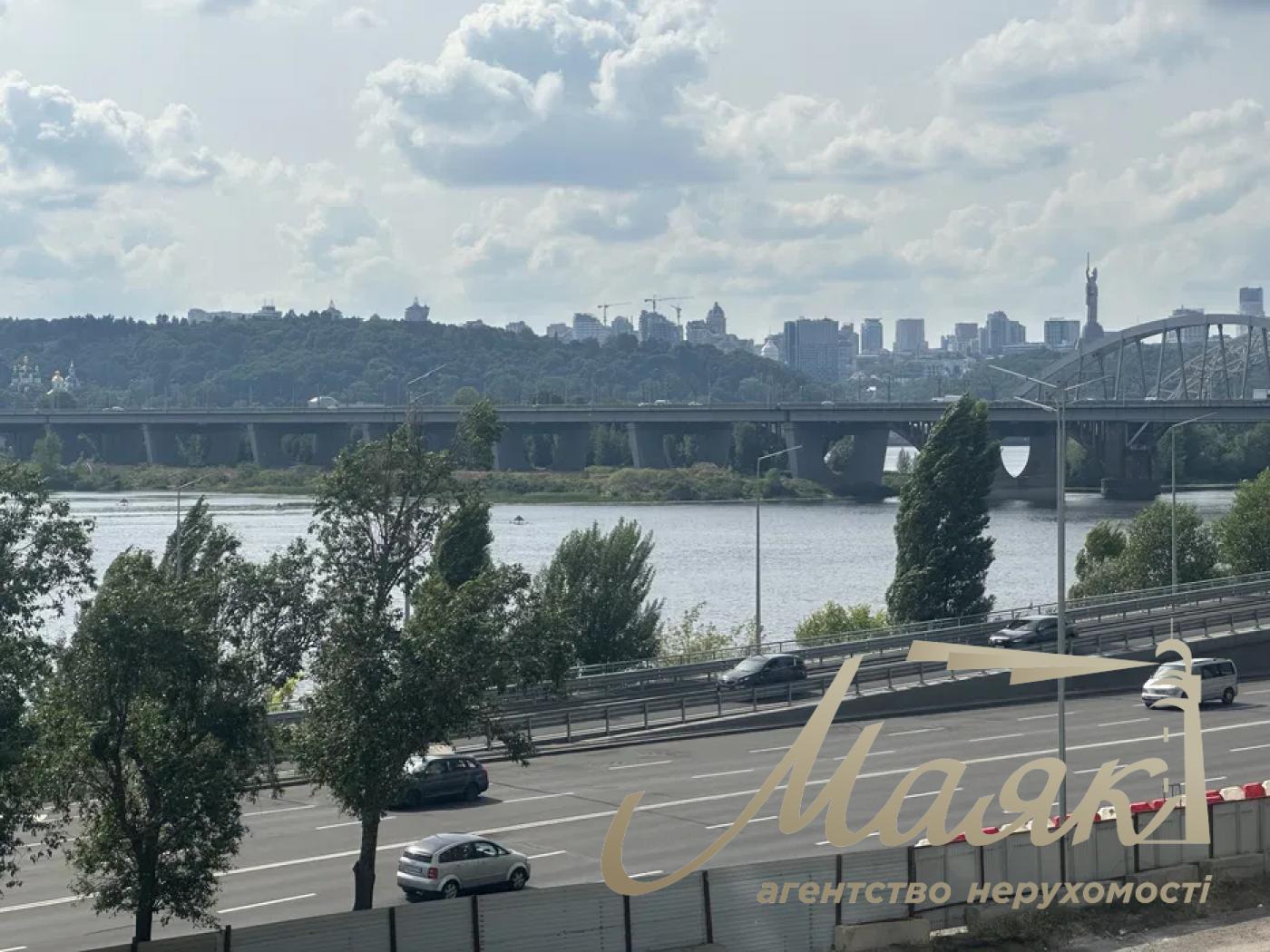 Продажа 2к квартиры по переуступке в ЖК "Грейт" Днепровская Набережная