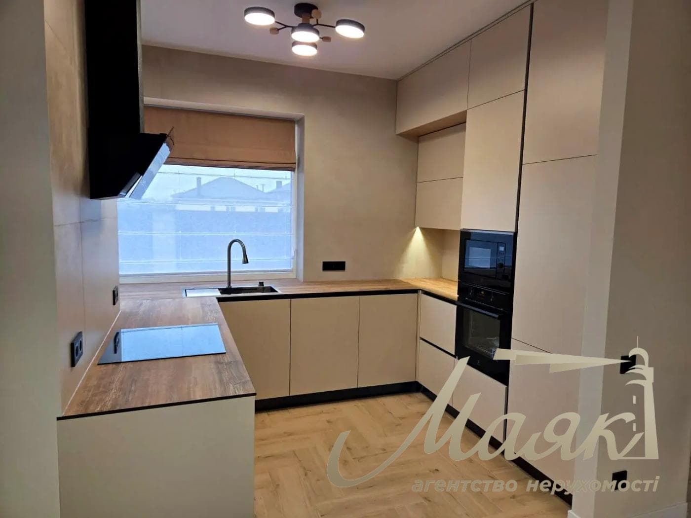 Продаж автономного будинку з сонячною електростанцією | 134 м² | КМ "Міжріччя" Поруч з річкою Десна с. Осещина, вул. Осещина, вул. Зоряна