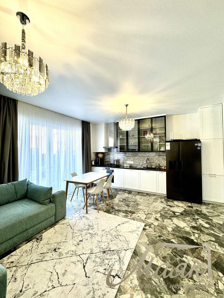 Оренда 2-х поверхового будинку 118м2, у КМ Beverly Hills