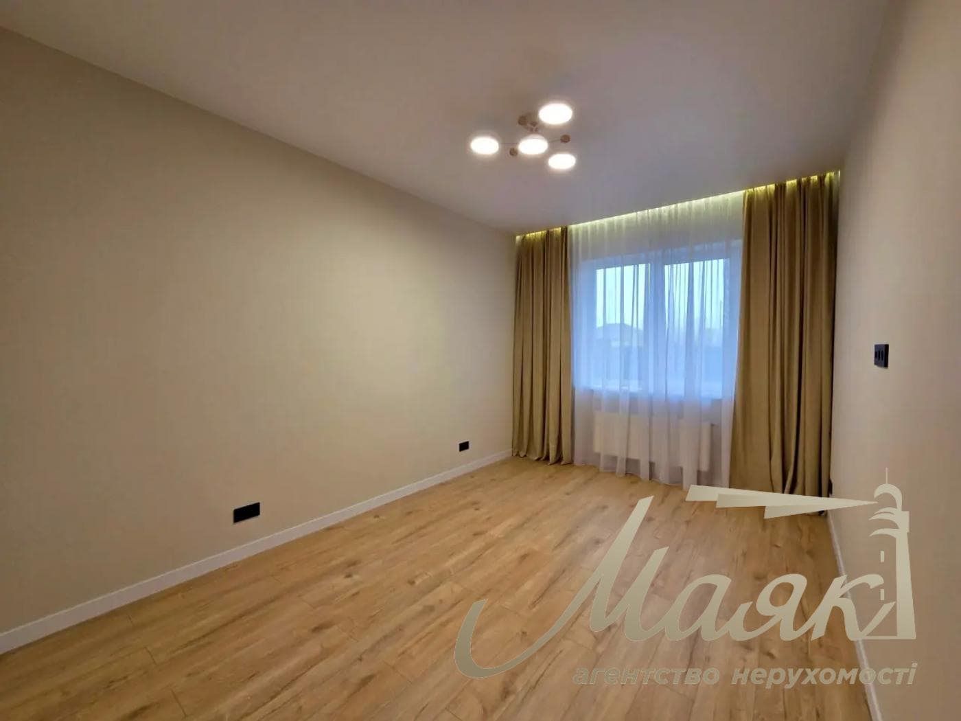 Продаж автономного будинку з сонячною електростанцією | 134 м² | КМ "Міжріччя" Поруч з річкою Десна с. Осещина, вул. Осещина, вул. Зоряна