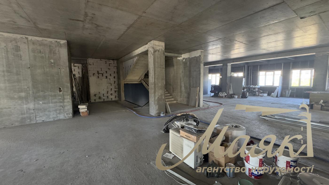 Office for rent 560 m2 on Grigory Kochura str., Solomensky district.