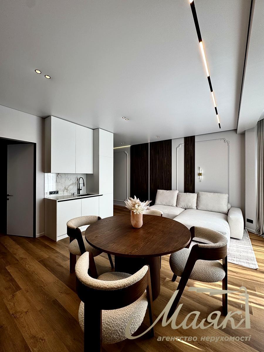 Продаж 2-х кімнатної квартири 70 кв.м. у ЖК Престиж Хол