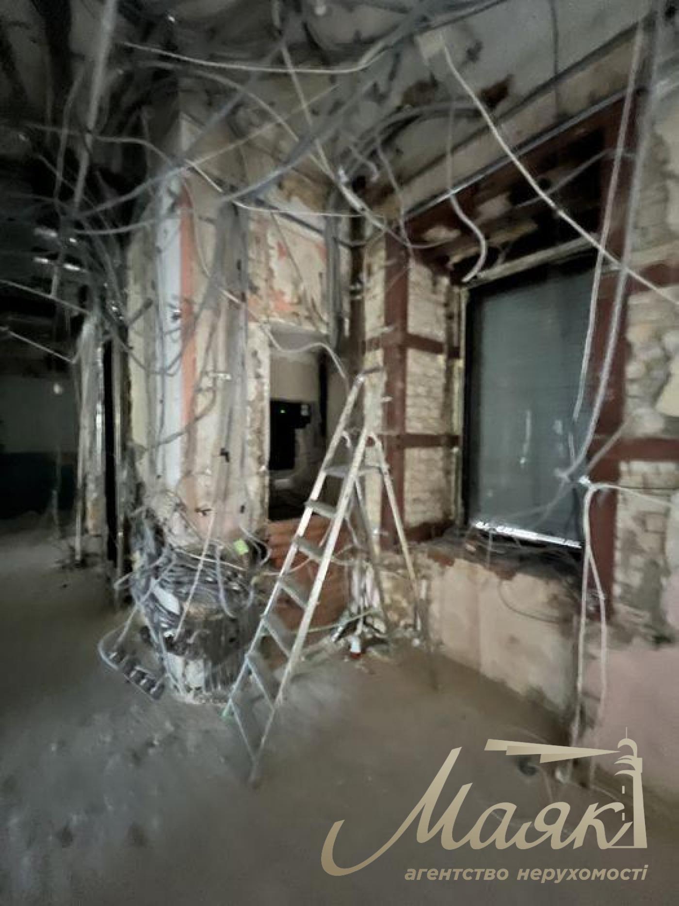 Аренда комерческого помещения 597м2  ул. Городецкого , Печерск, Киев
