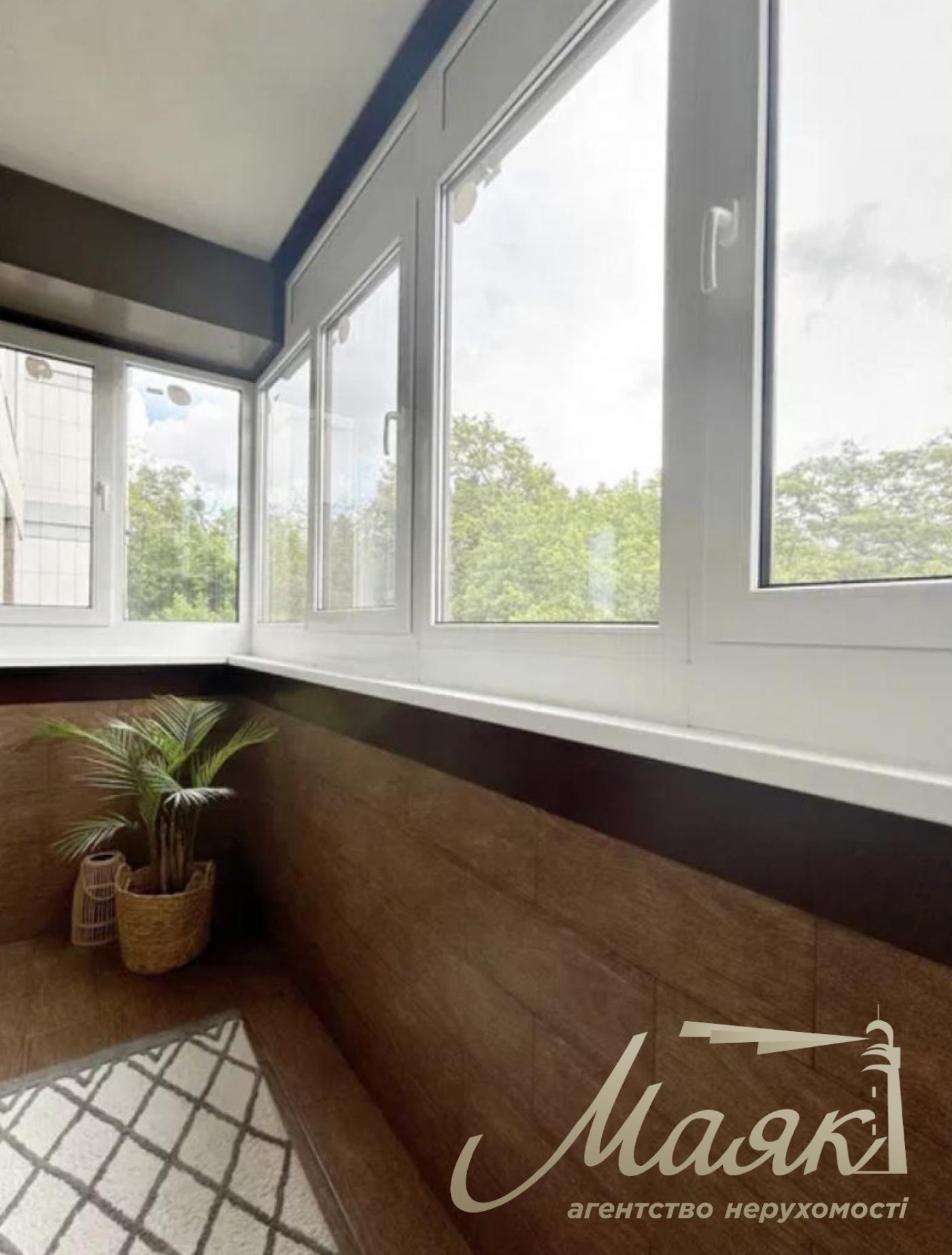 For sale 1k apartment 52m2 in LCD Novopecherskie Lipki, Dragomirova/Verkhoglyada 3, Pecherskiy district.