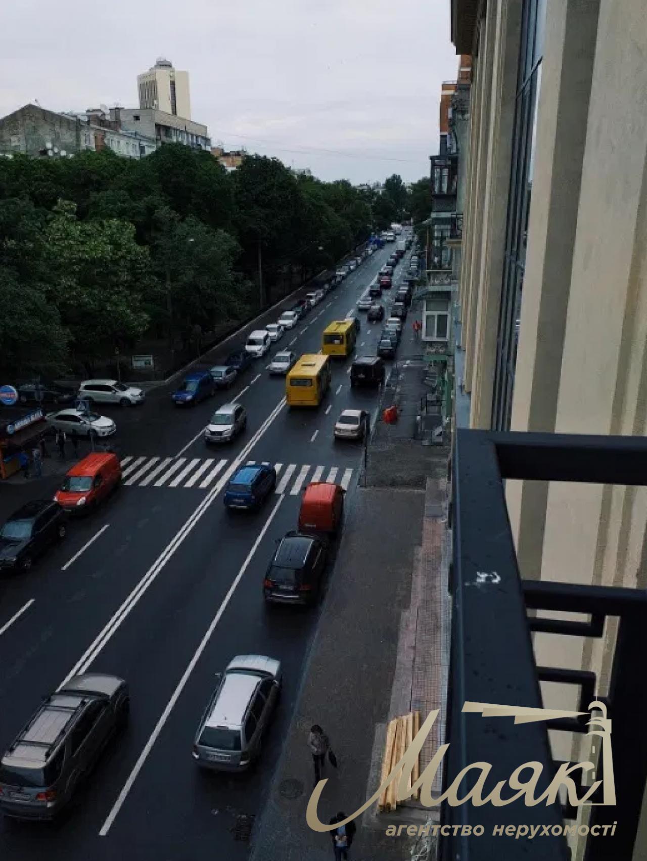 Продаж бізнес-центру в ЖК Ярославів град