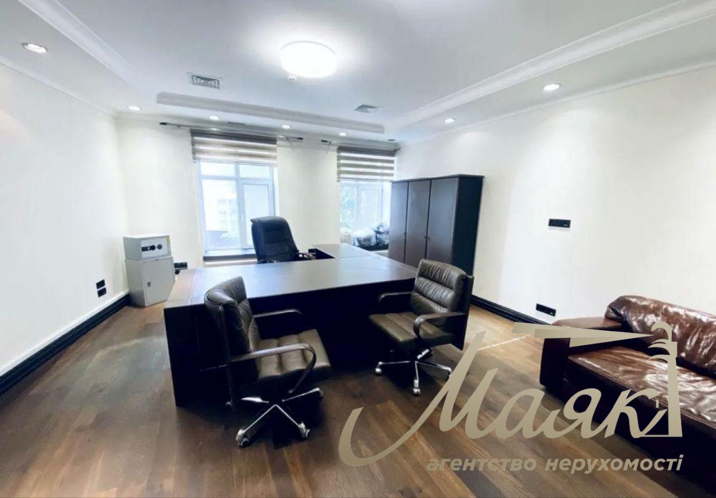Аренда офиса в историческом центре, ул. Владимирская