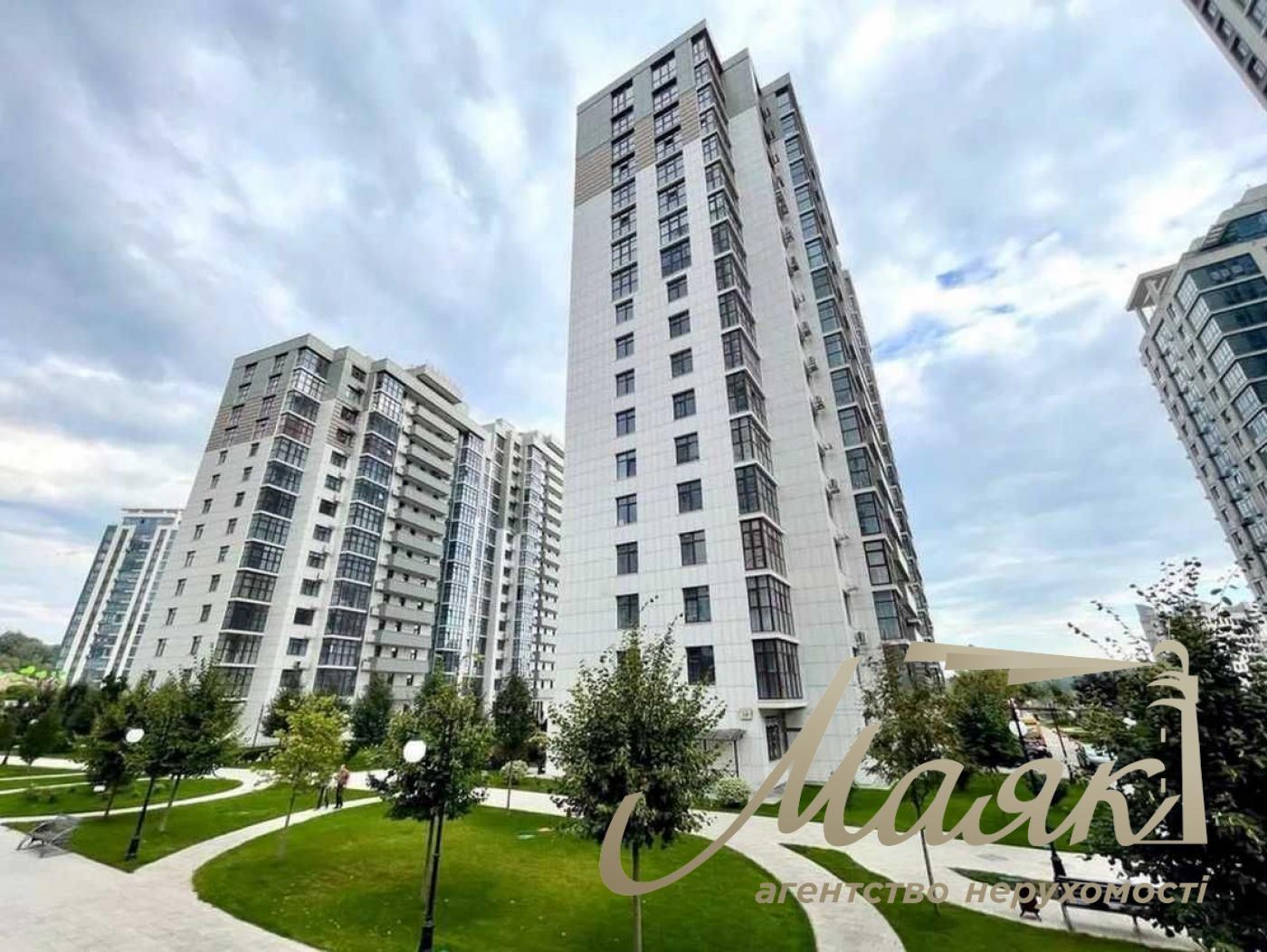 Продаж фасадного комерційного приміщення 107м2 ЖК Новопечерські Липки