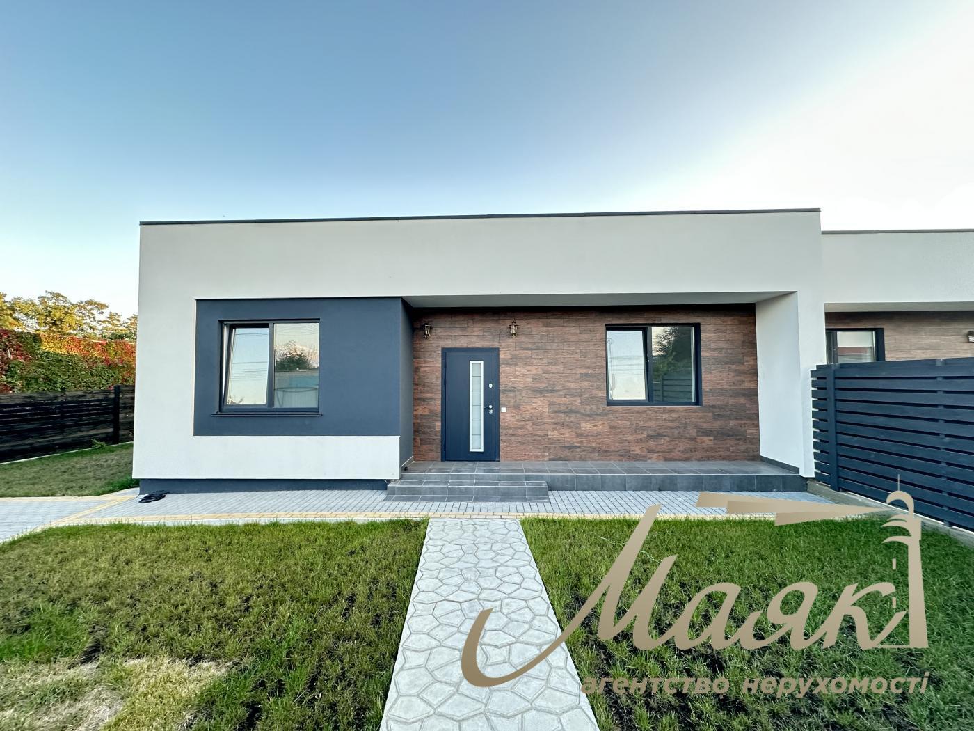 Sale 90m2 Duplex, Starye Petrovtsy, Zhovtneva st.