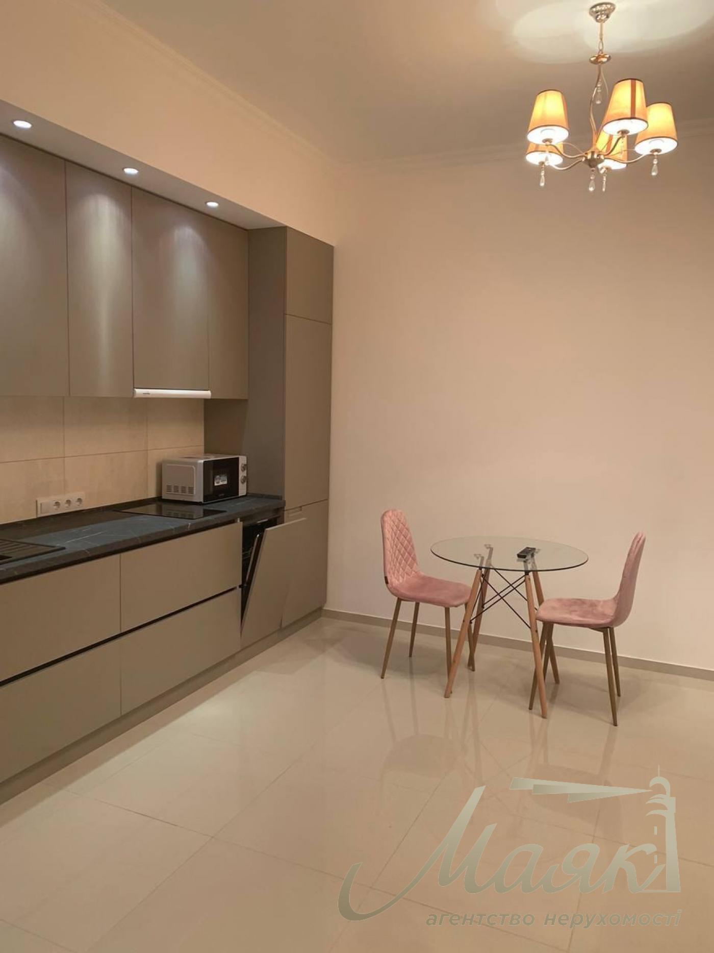 Sale of a 2-room apartment in residential complex 38 Zhemchuzhina.