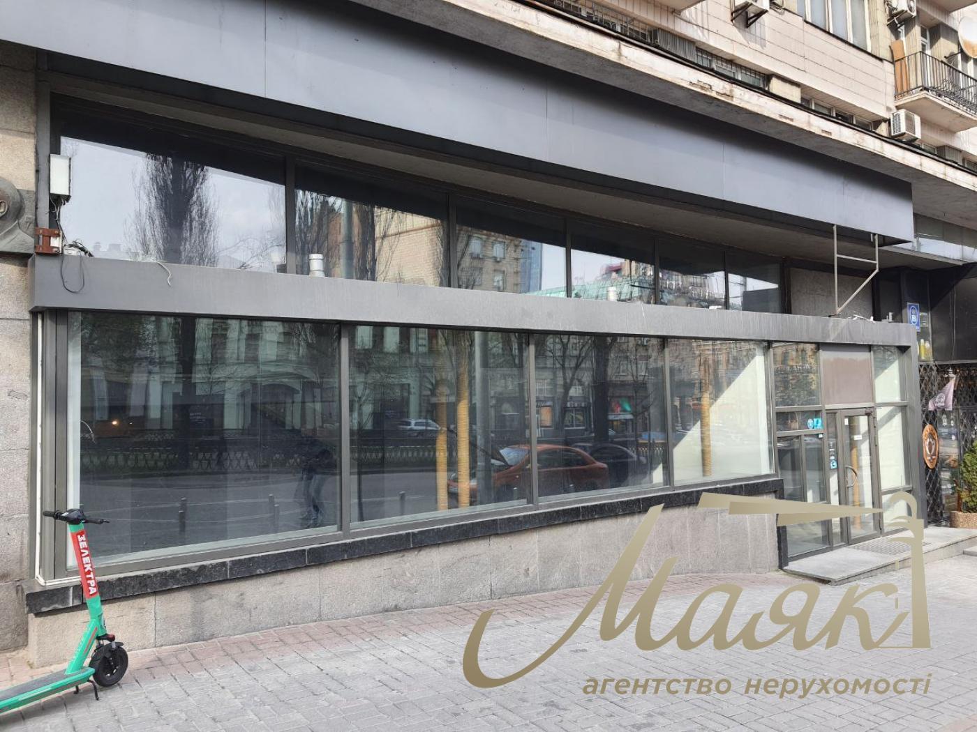 Аренда фасадного помещения 300м2. бул. Тараса Шевченка Бессарабка,