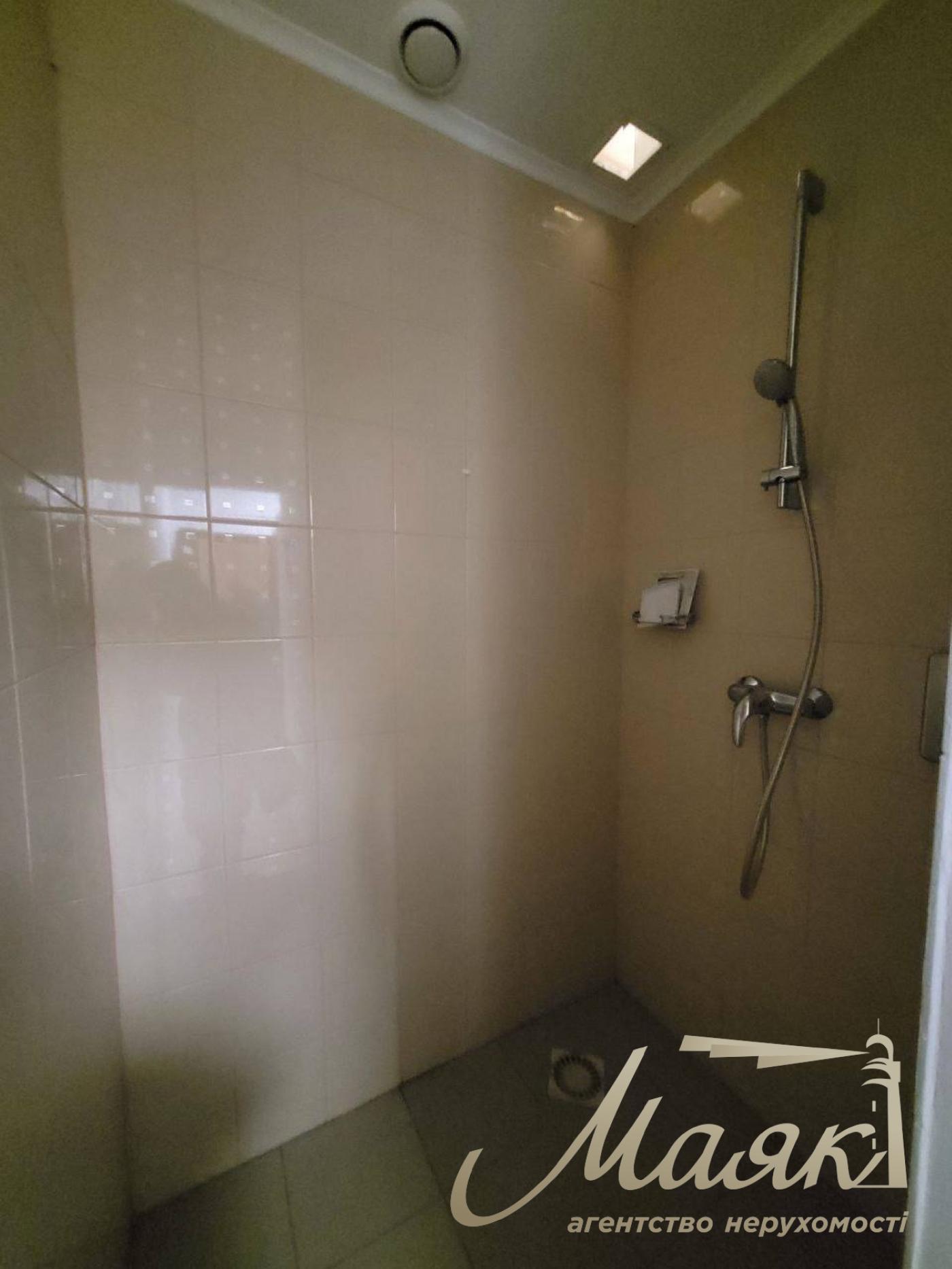 Оренда офісу 270м2 у центрі міста, вул. Скоропадського