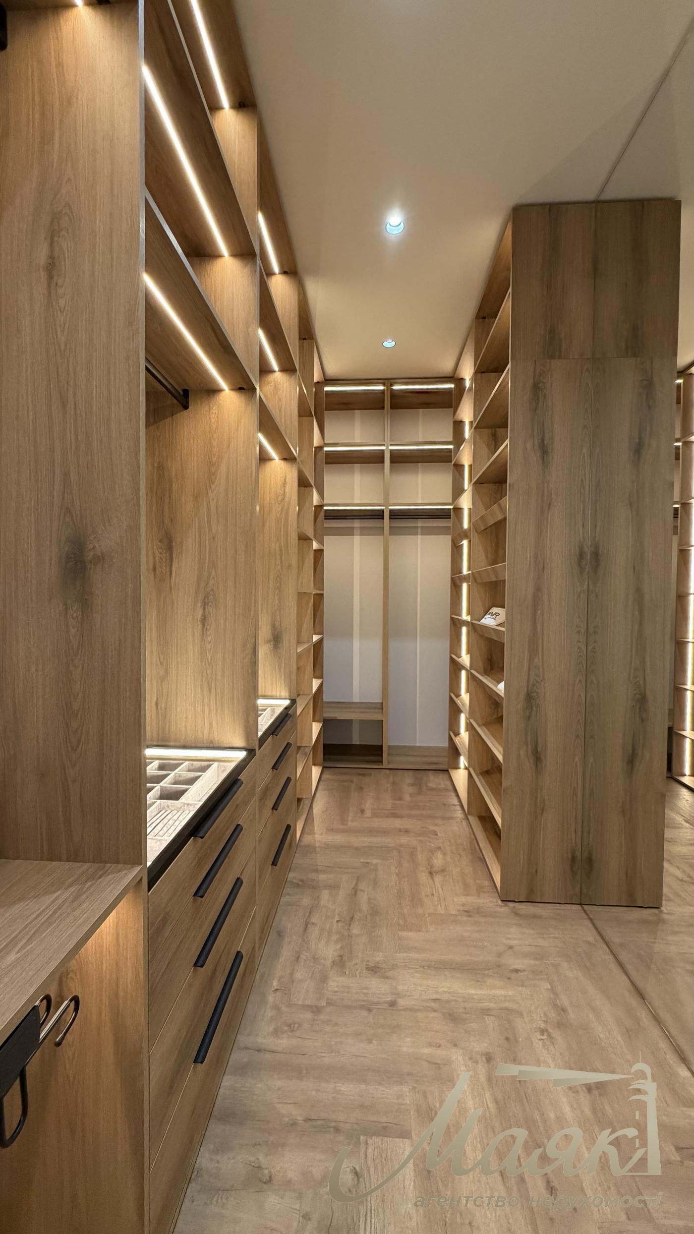 Продаж 2-х поверхового будинку 246м2, Ходосівка