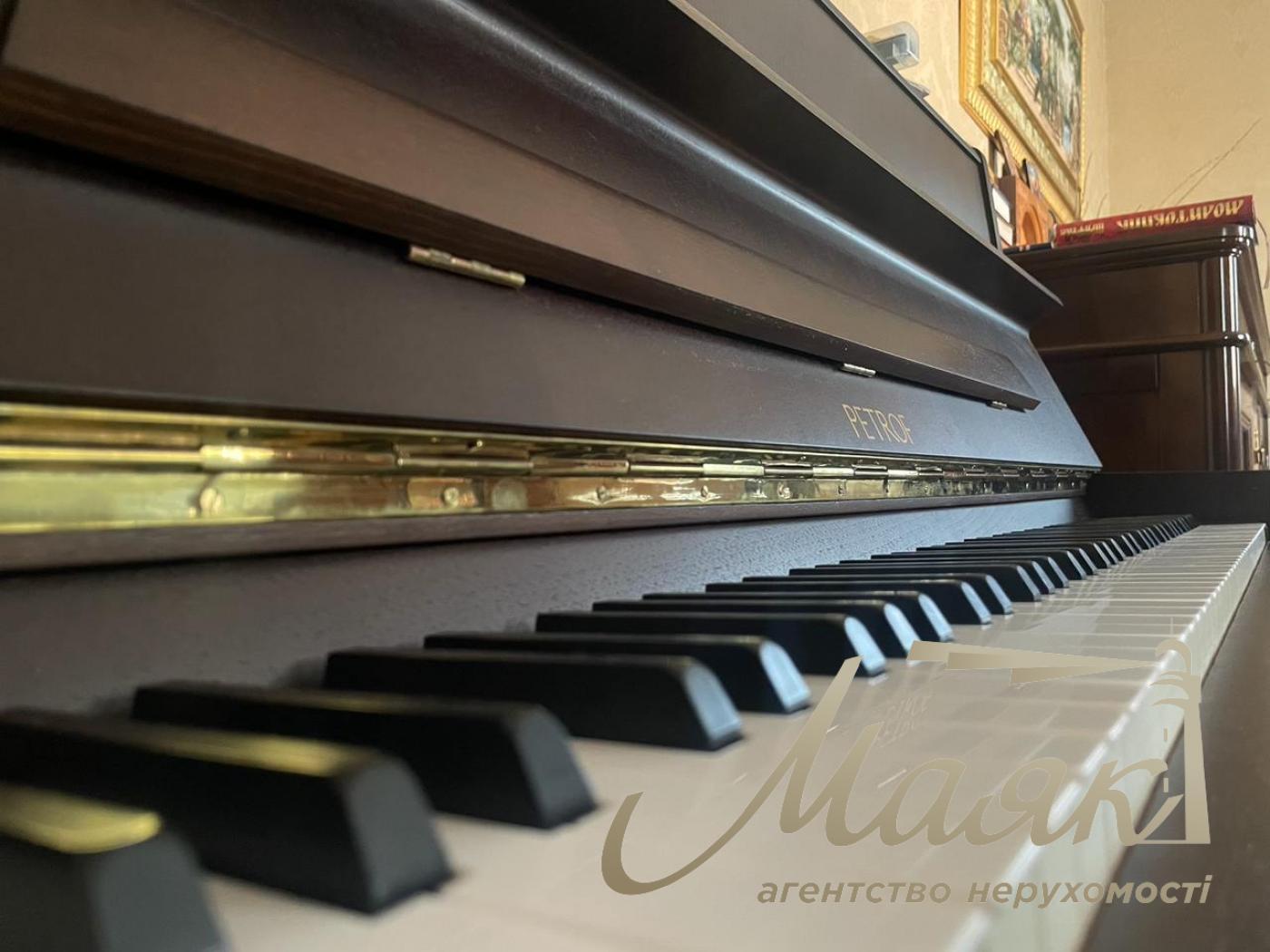 Продаж будинку 550м2 у с. Крюківщина, під Києвом