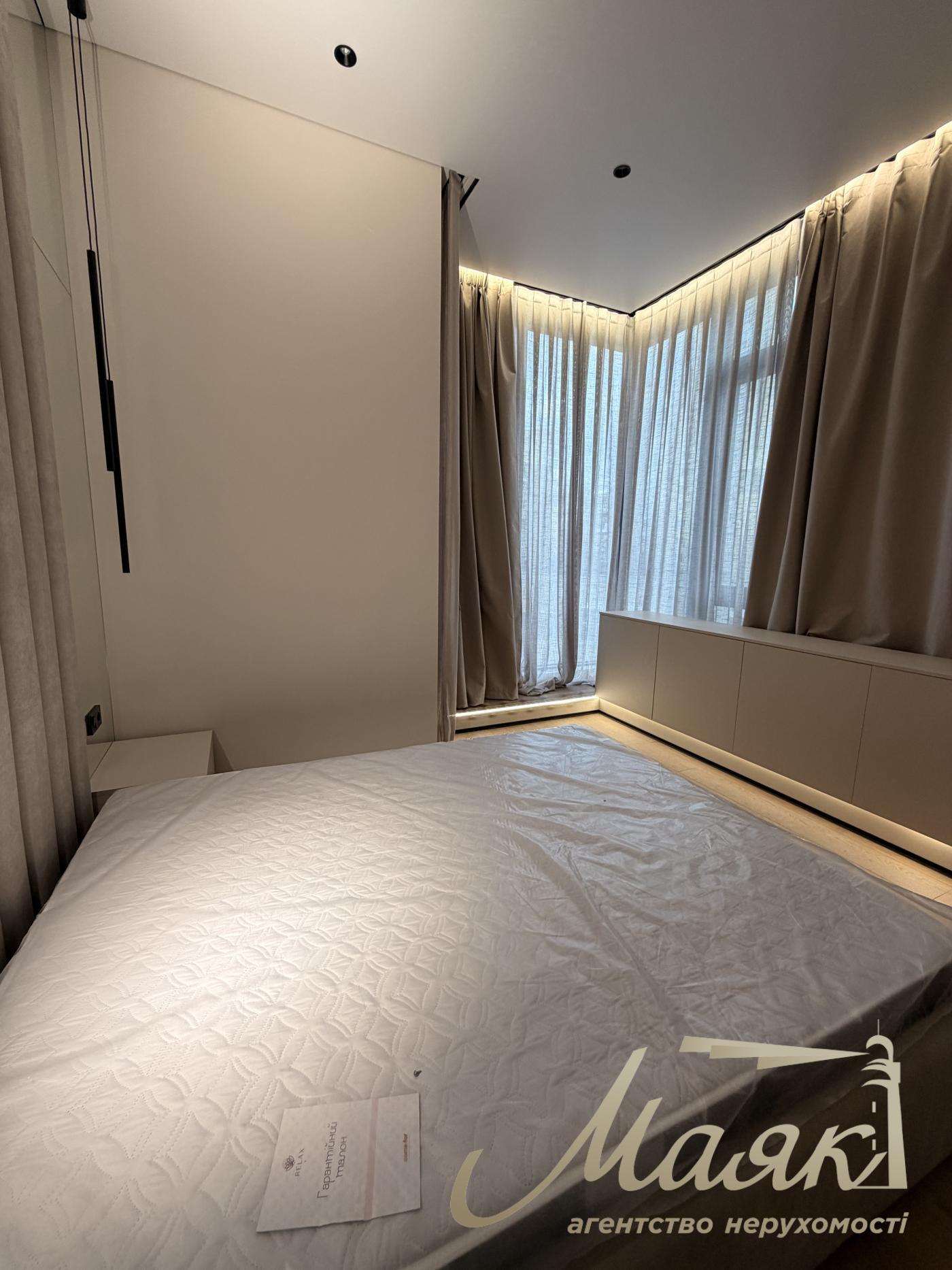 For sale 2-bedroom apartment Residential Complex A136, Antonovicha str.