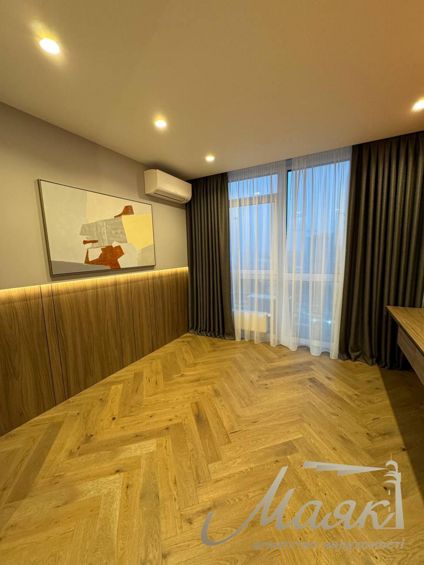 Продаж 2 кімнатної квартири, 80м2, Французький квартал 2, вул. Джона Маккейна.