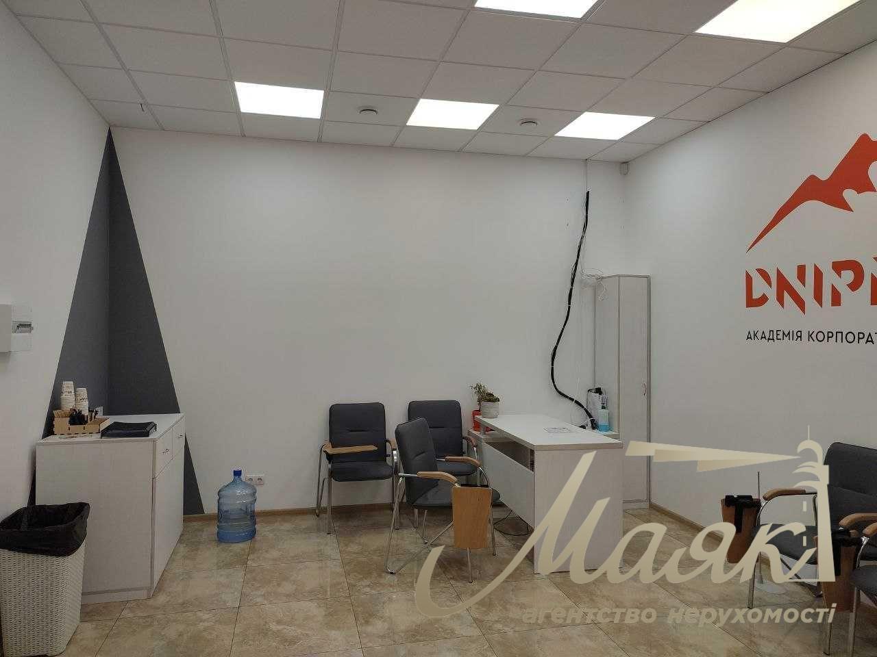 Rent office 163m2 Novokonstantinovskaya, m. Tarasa Shevchenko Podolsky district