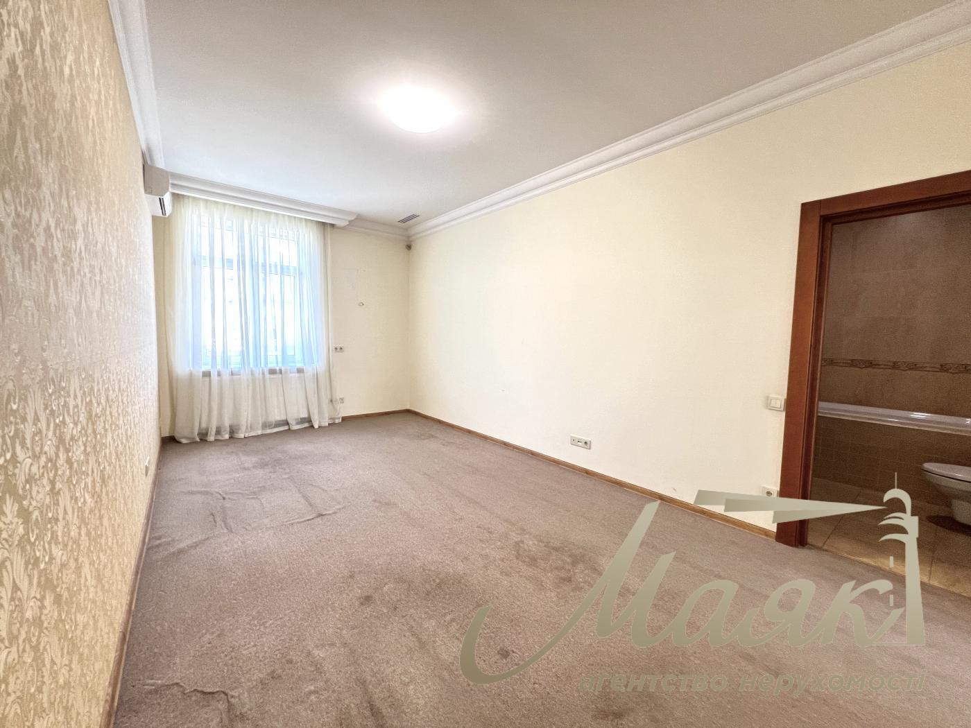 Office for rent 180m2, Ivan Mazepa street 16