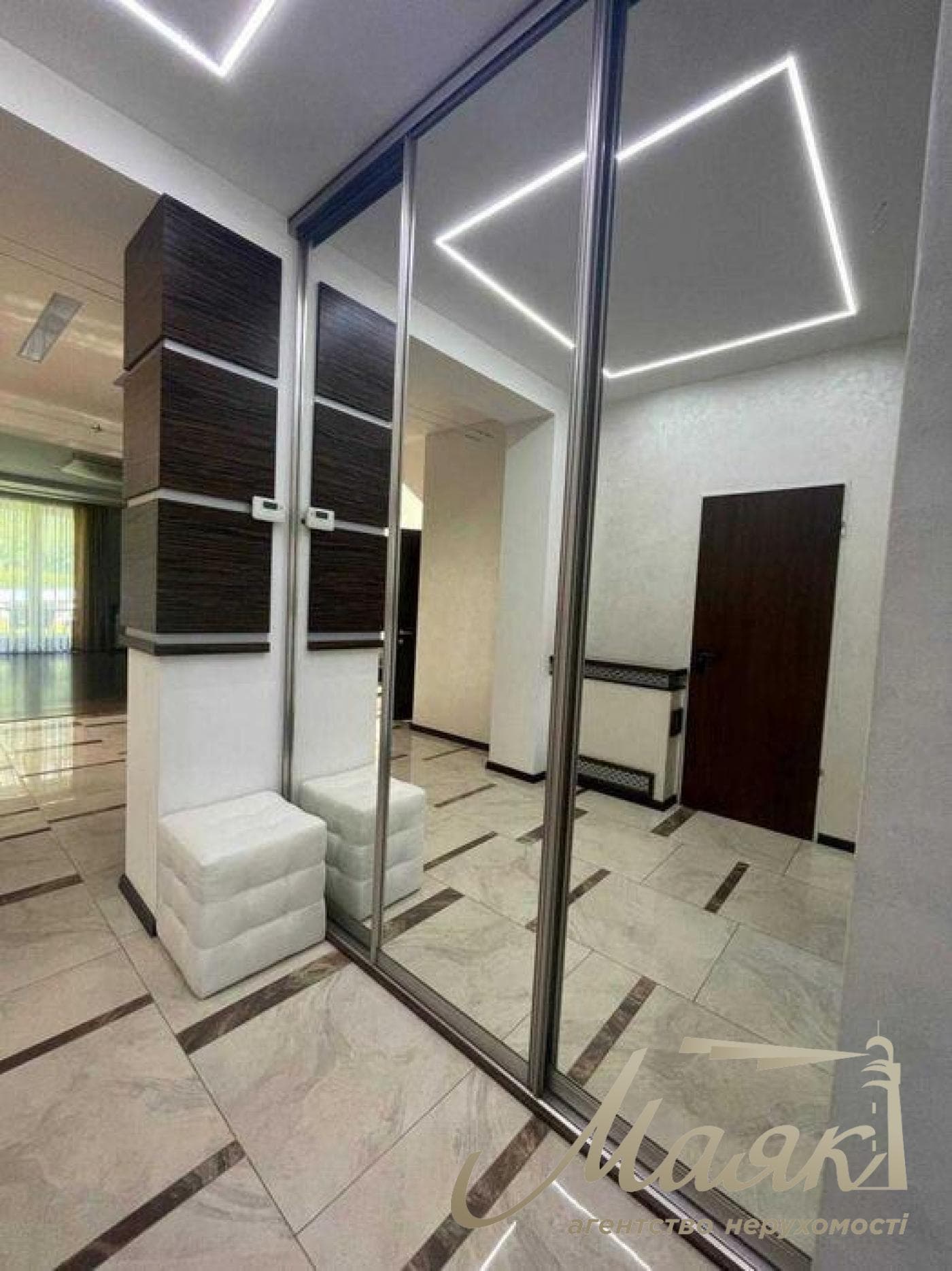 Оренда преміальної резиденції 300 м² | Горбовичі | Басейн | Повна автономність