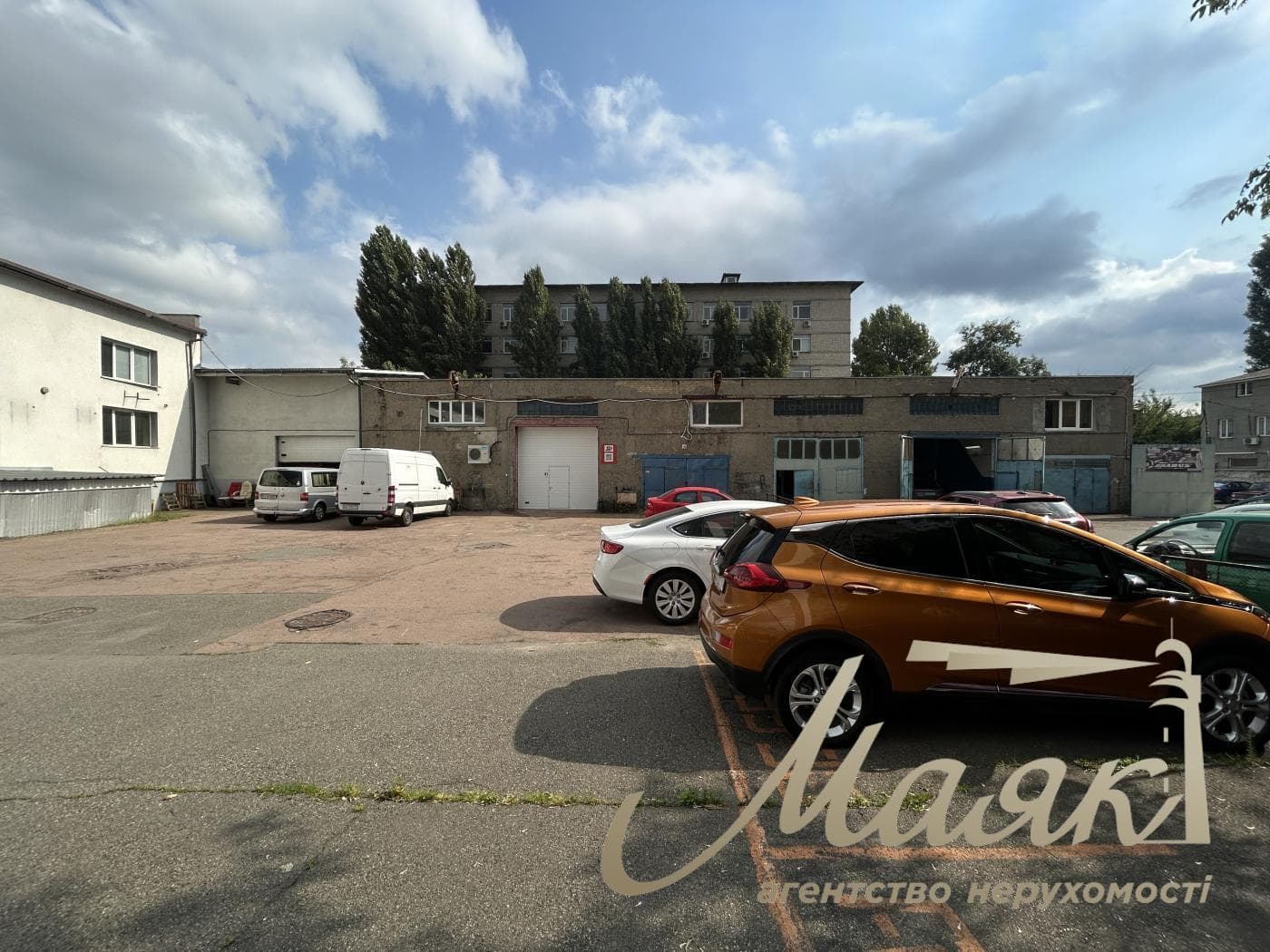 For sale commercial complex Podolskiy district, Kirillovskaya str.