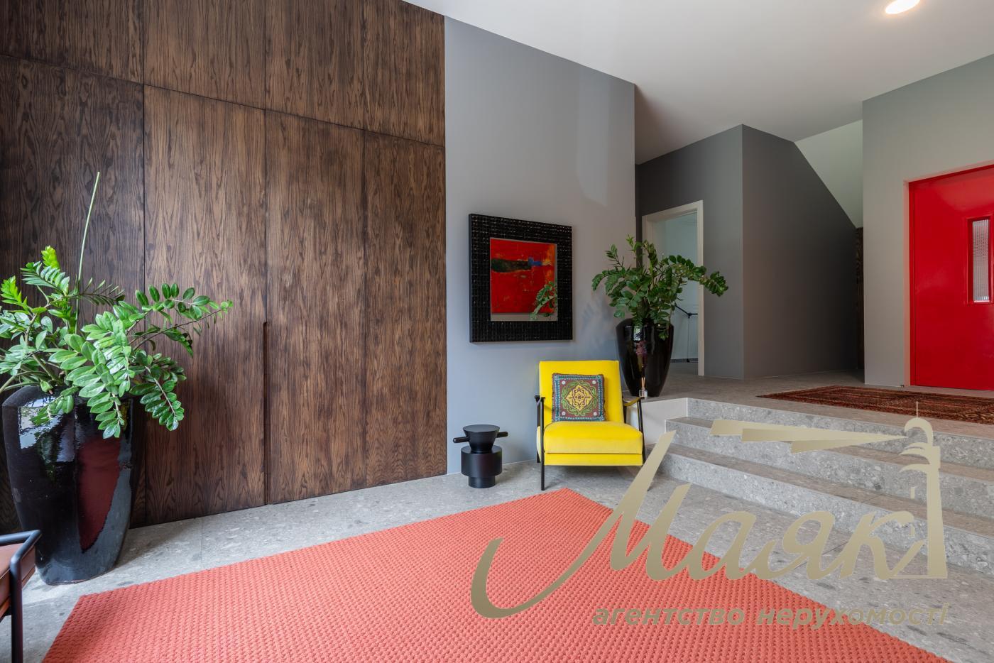 Продаж будинку на Батиєвій горі з розкішним краєвидом, Київ, Центр.