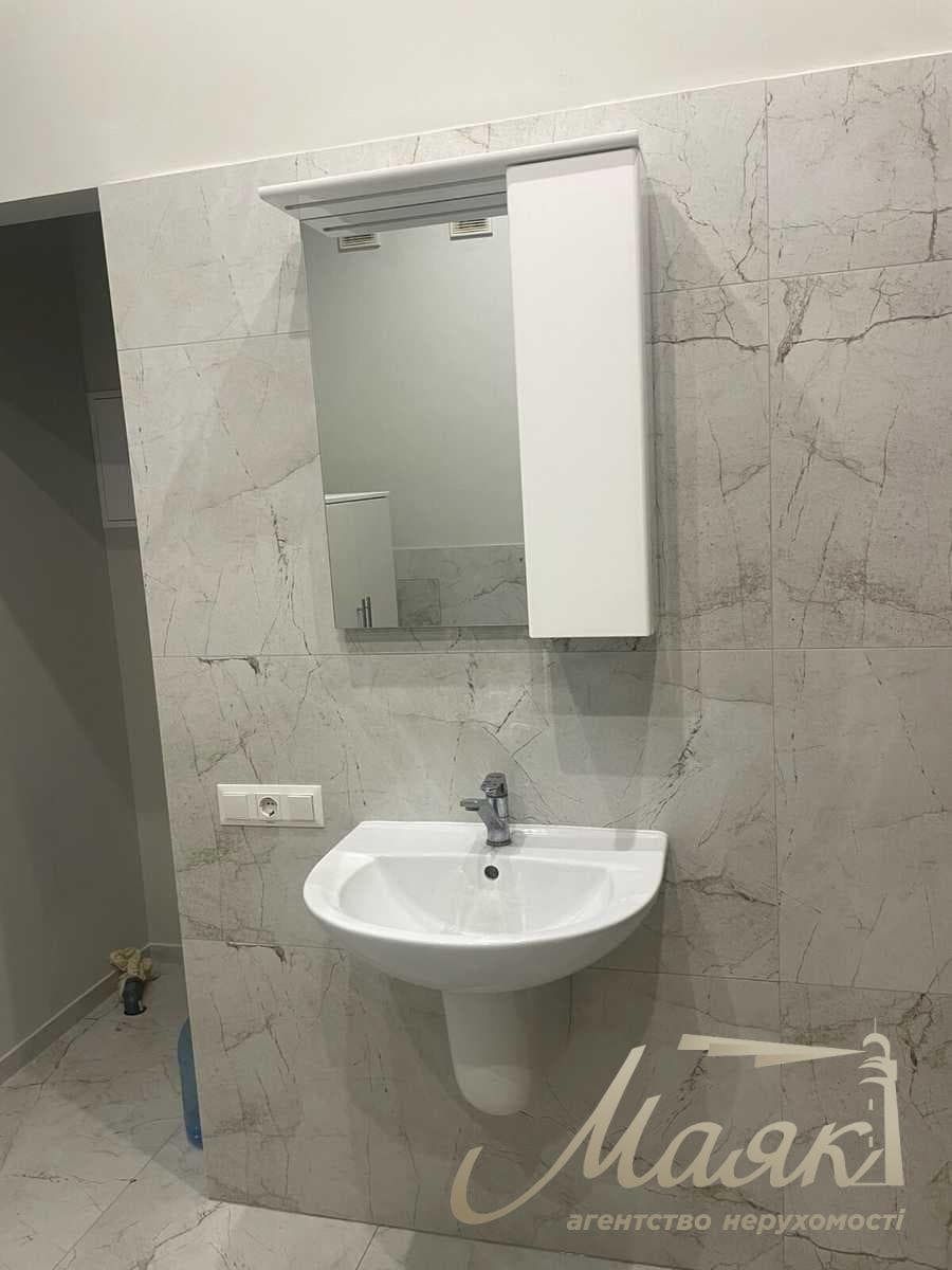 Оренда будинку площею 170 м² за адресою вул. Всеволода Петрива, 7, 5 хв пішки від станції метро «Нивки»