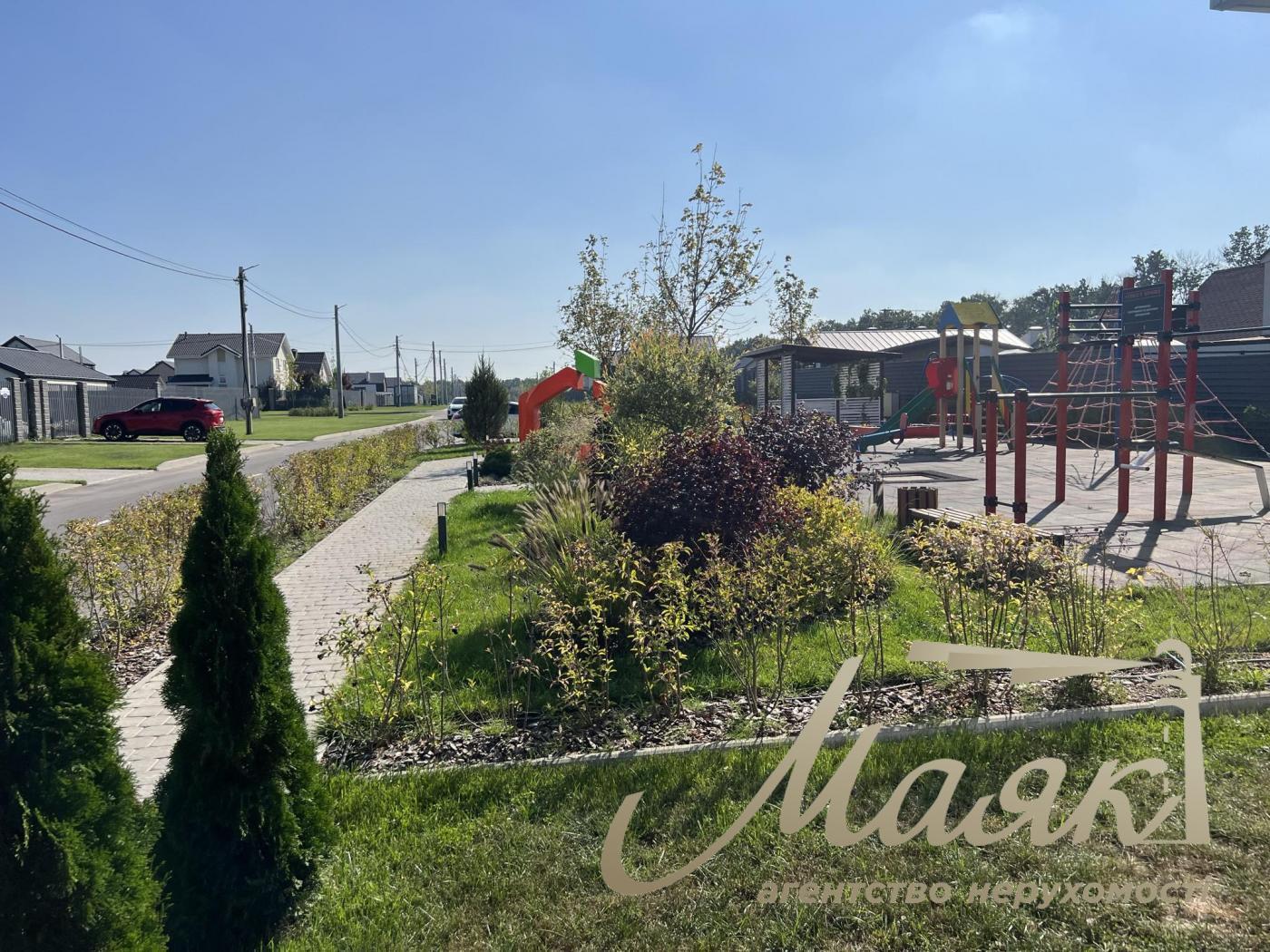 Sale of land for construction Vinogradnaya st., Lesniki