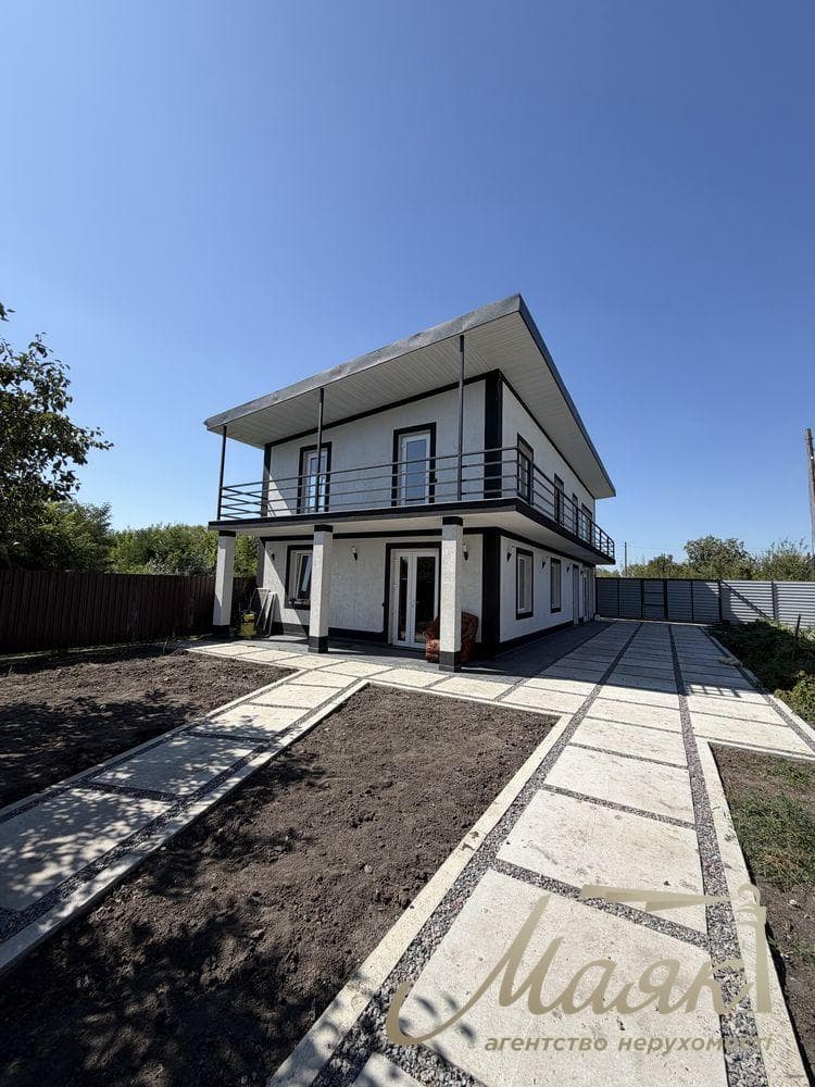 Оренда 2-поверхового будинку на 6 соток із лазнею в Дарницькому районі