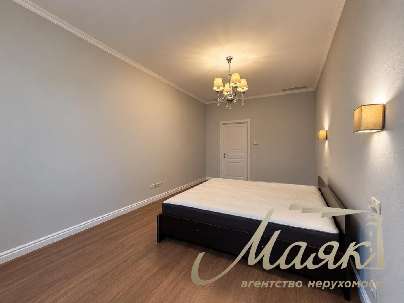 Продаж 3-кімнатної квартири з ремонтом, 150 м², у клубному будинку Botanic House (Ботанік Хаус), Печерськ, Болсуновська, 23
