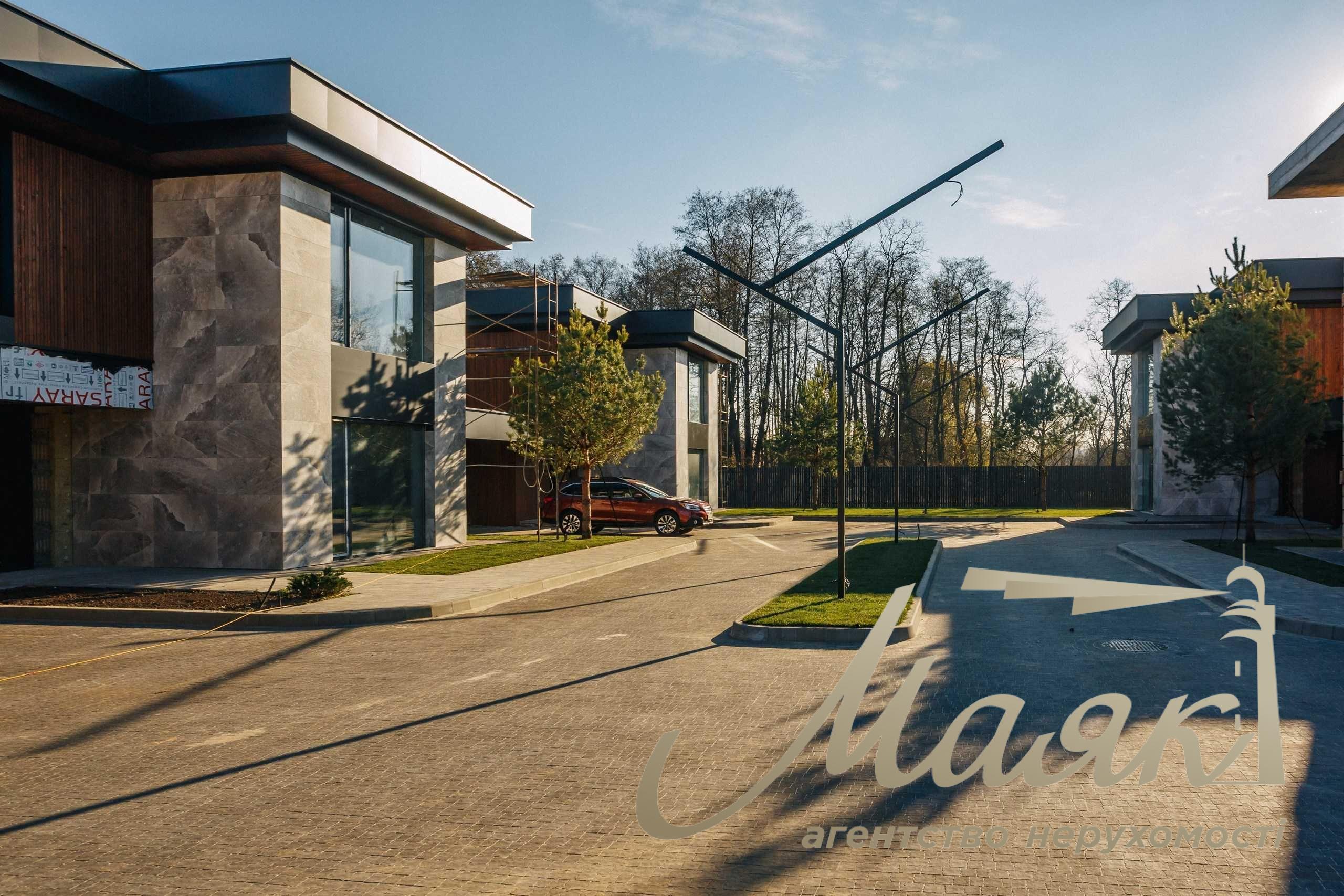 Продажа современных коттеджей 270м2 в КГ "Marea Club" с. Романков