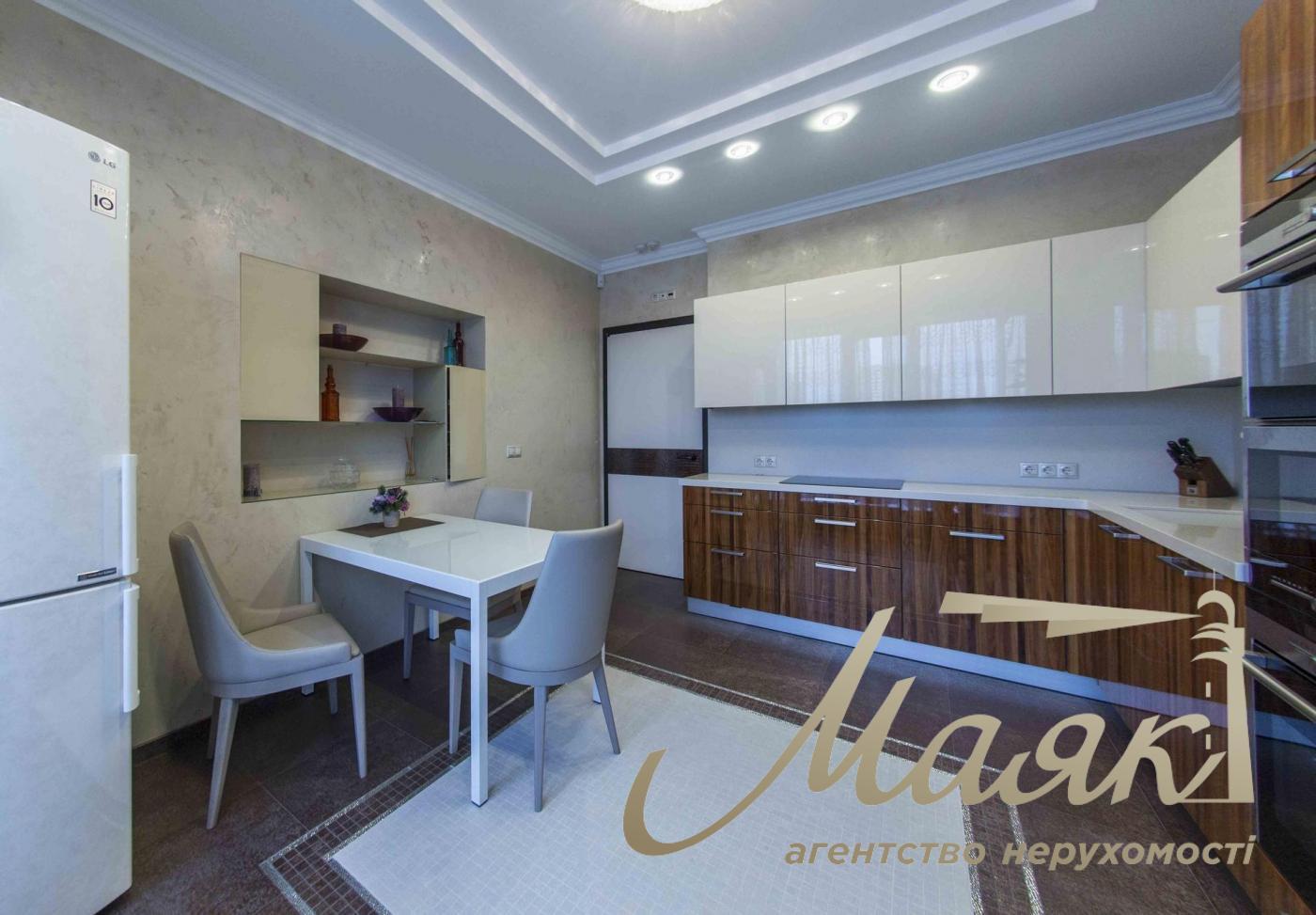 Продажа 3-к квартиры 140 м2 в ЖК "Престиж Холл", ул. Василия Тютюнника (Барбюса Анри), г. Киев