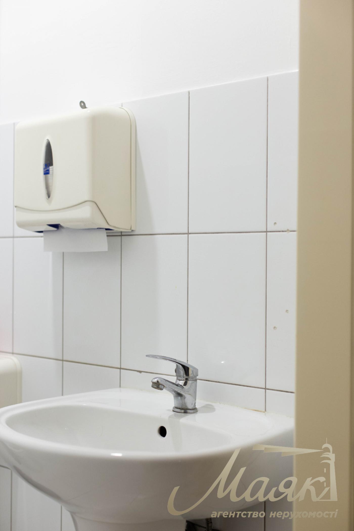 Аренда офиса 232,7 м² в бизнес-центре “Business City”, Шевченковский район, ул. Николая Пимоненко, 13