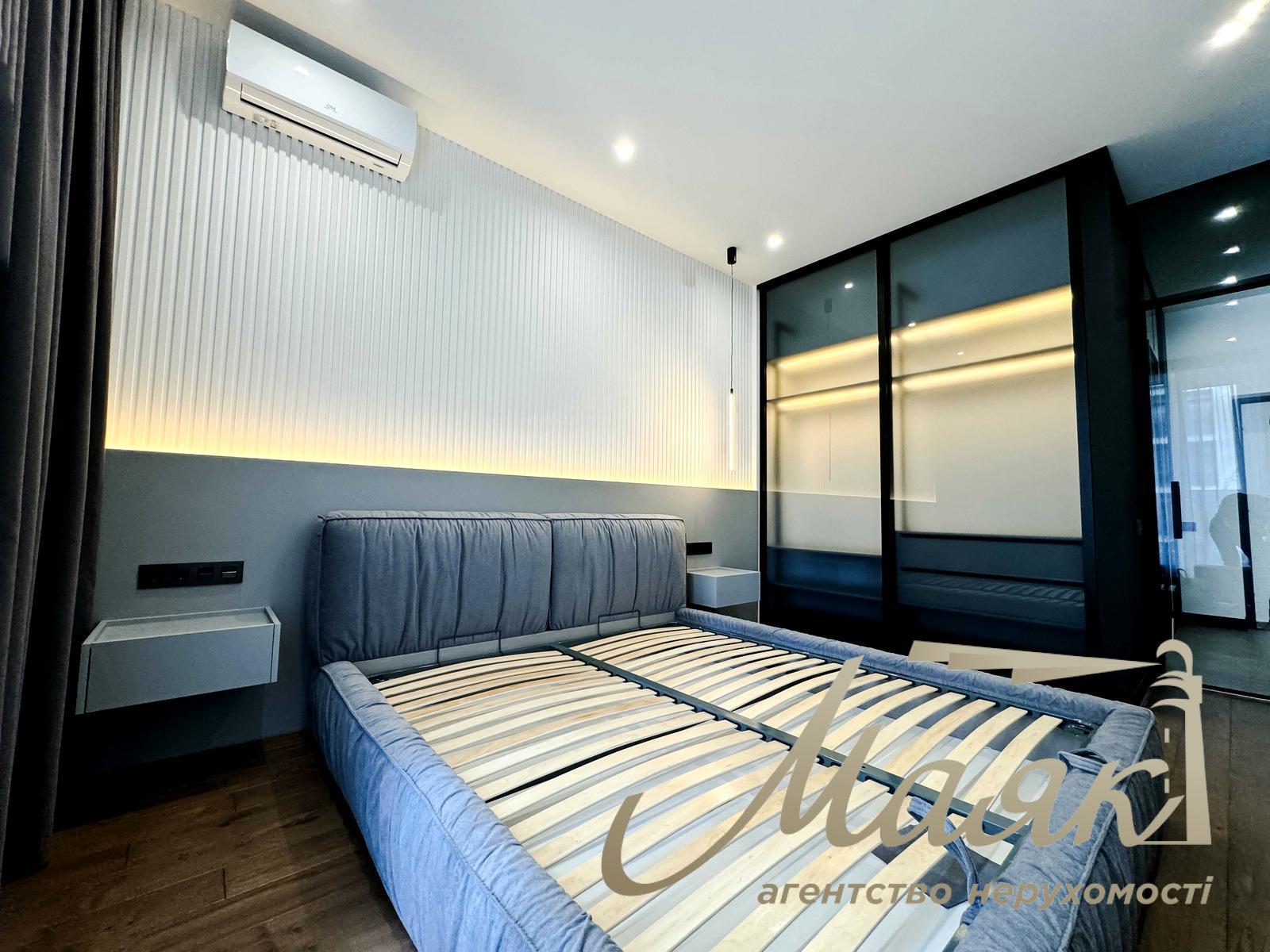 Оренда 1-кімнатної квартири 55м2 в ЖК "Новопечерські Липки", вул. Драгомирова, 15Б, Печерський район