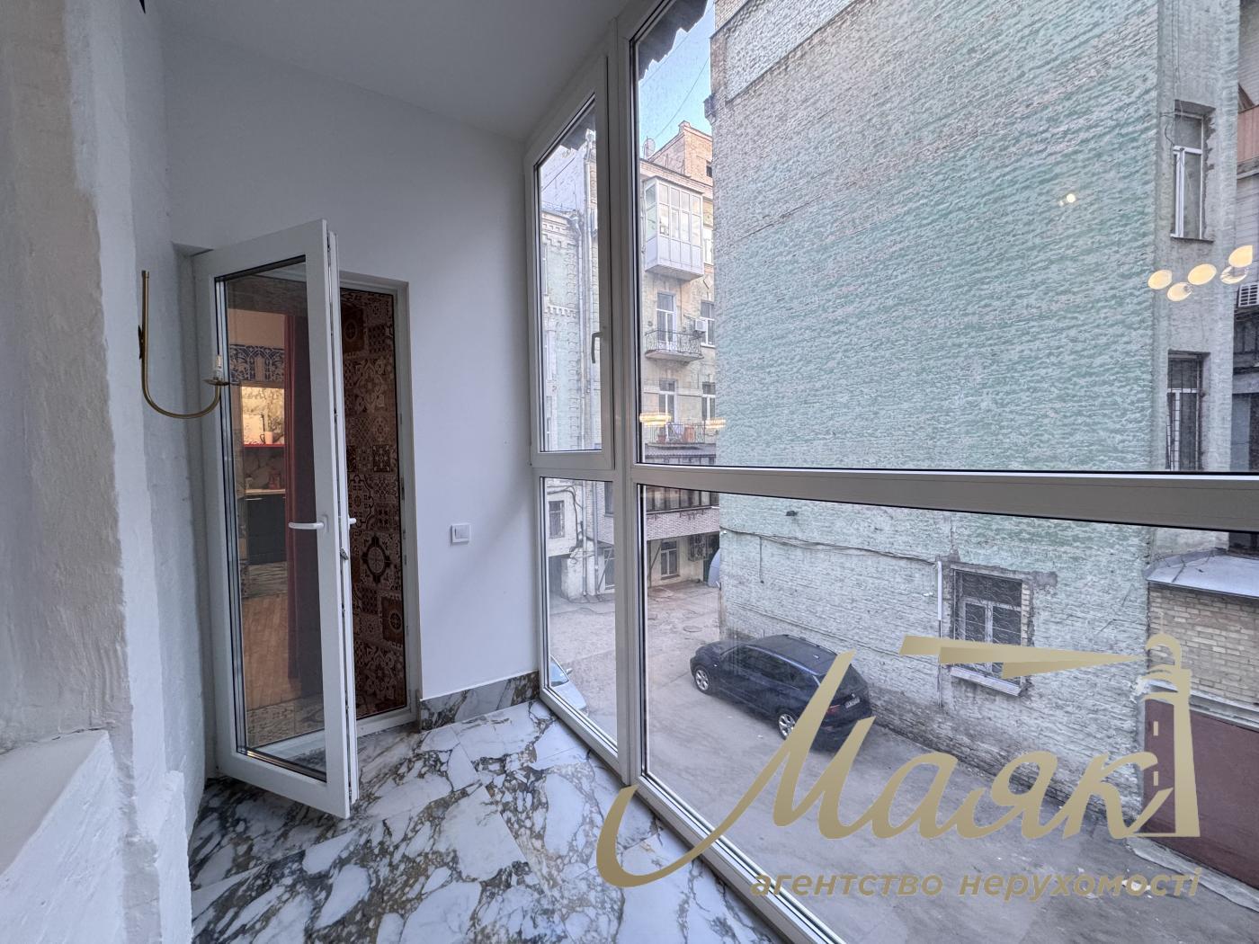 Аренда меблированного офиса 110 кв.м. на ул Владимирская 92